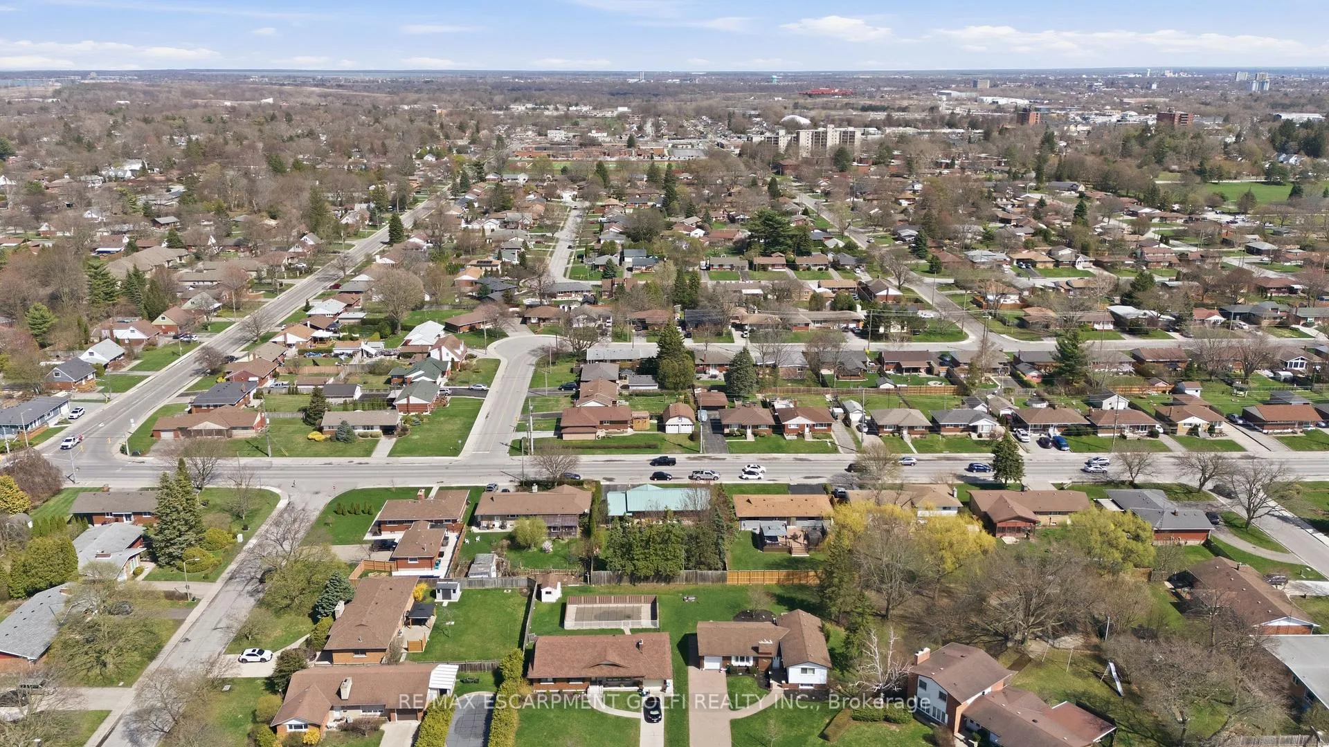 Photo 43 of 3533 Dorchester Road, Niagara Falls, Casey — HOMEH