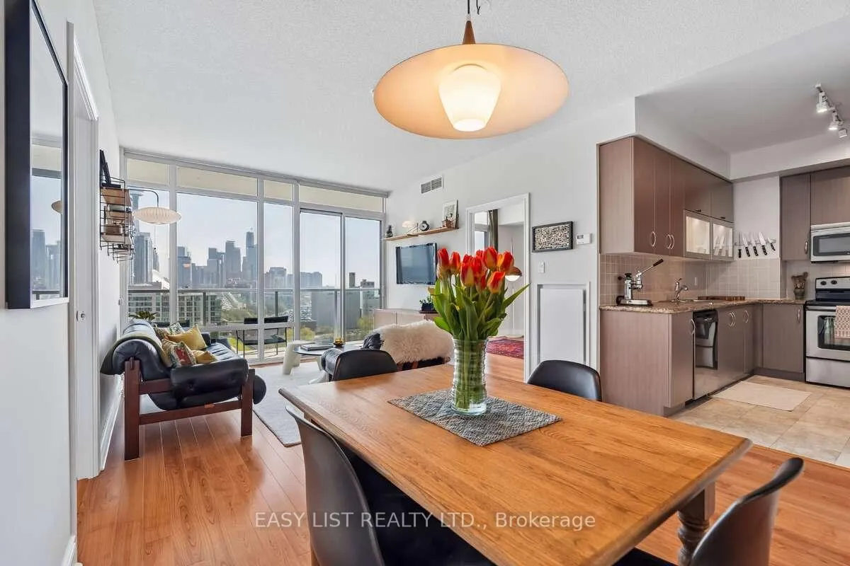 Photo 2 of Unit 1701, 90 Stadium Road, Toronto, Niagara — HOMEH