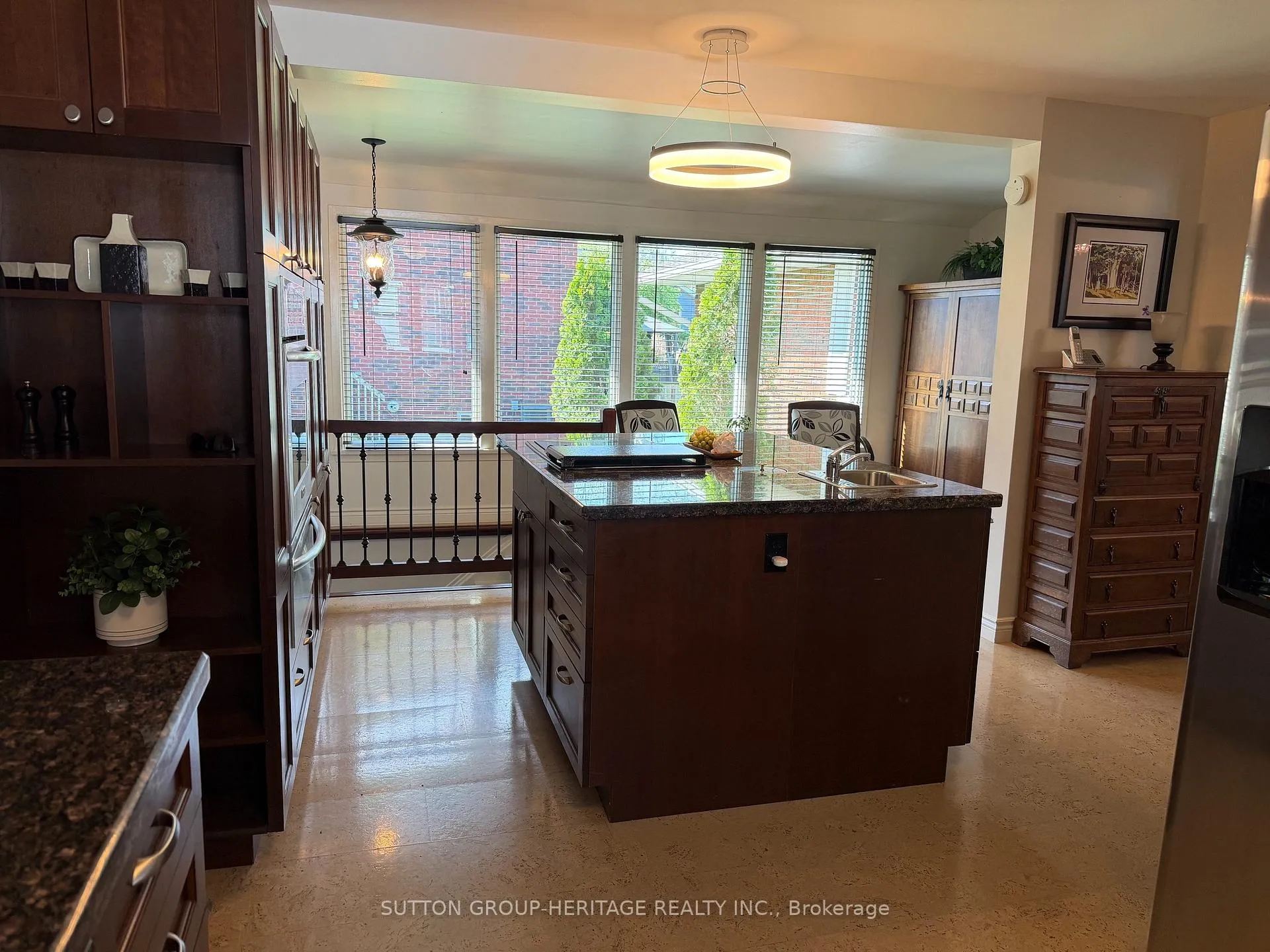 Photo 20 of 414 Centre Street N, Whitby, Downtown Whitby — HOMEH