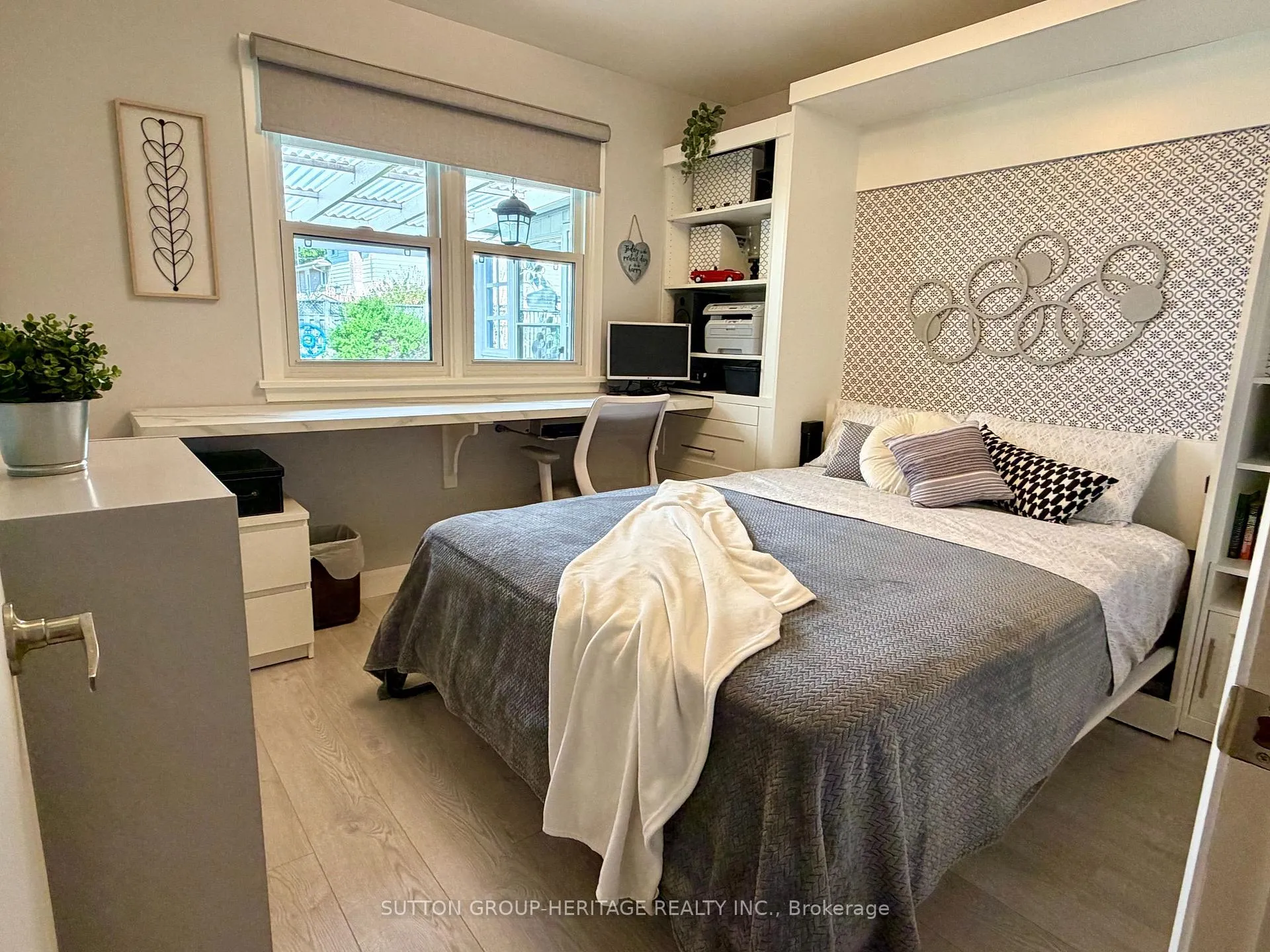 Photo 30 of 414 Centre Street N, Whitby, Downtown Whitby — HOMEH