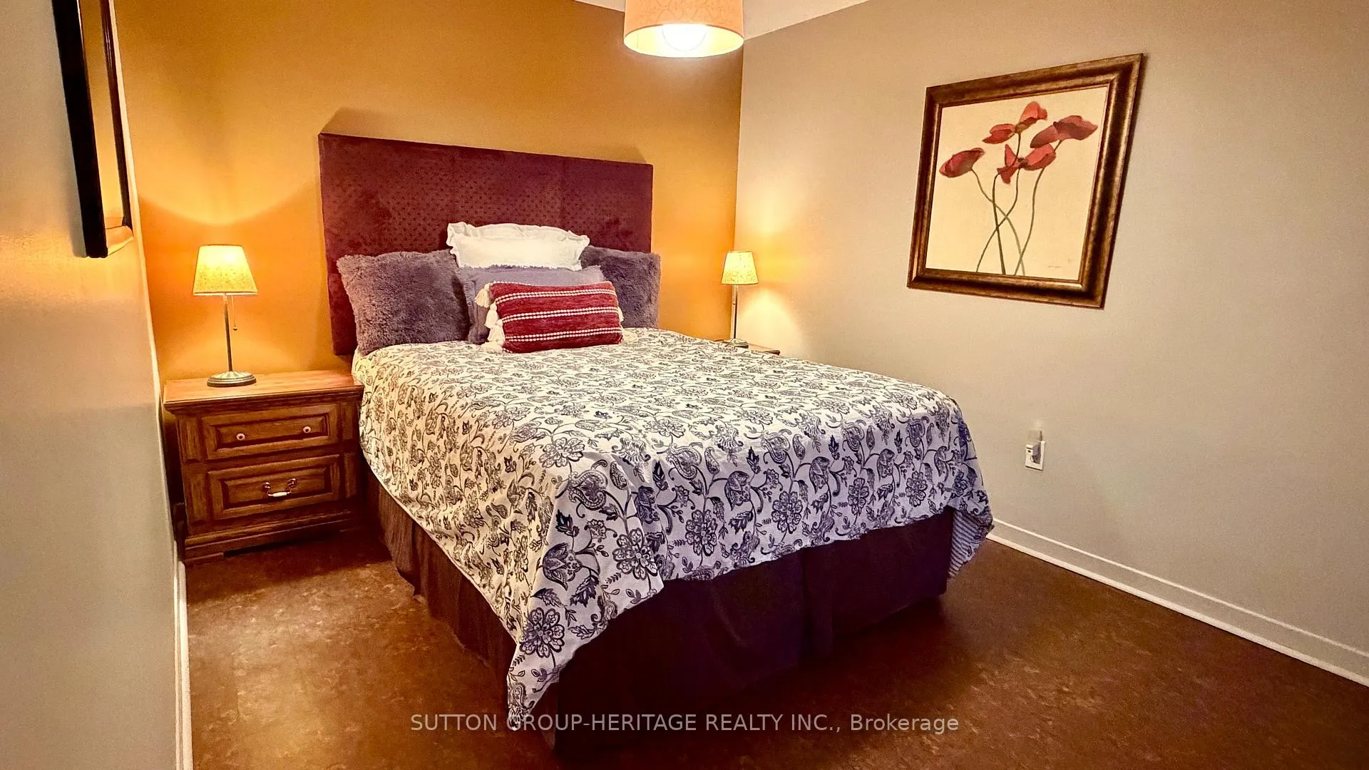 Photo 37 of 414 Centre Street N, Whitby, Downtown Whitby — HOMEH