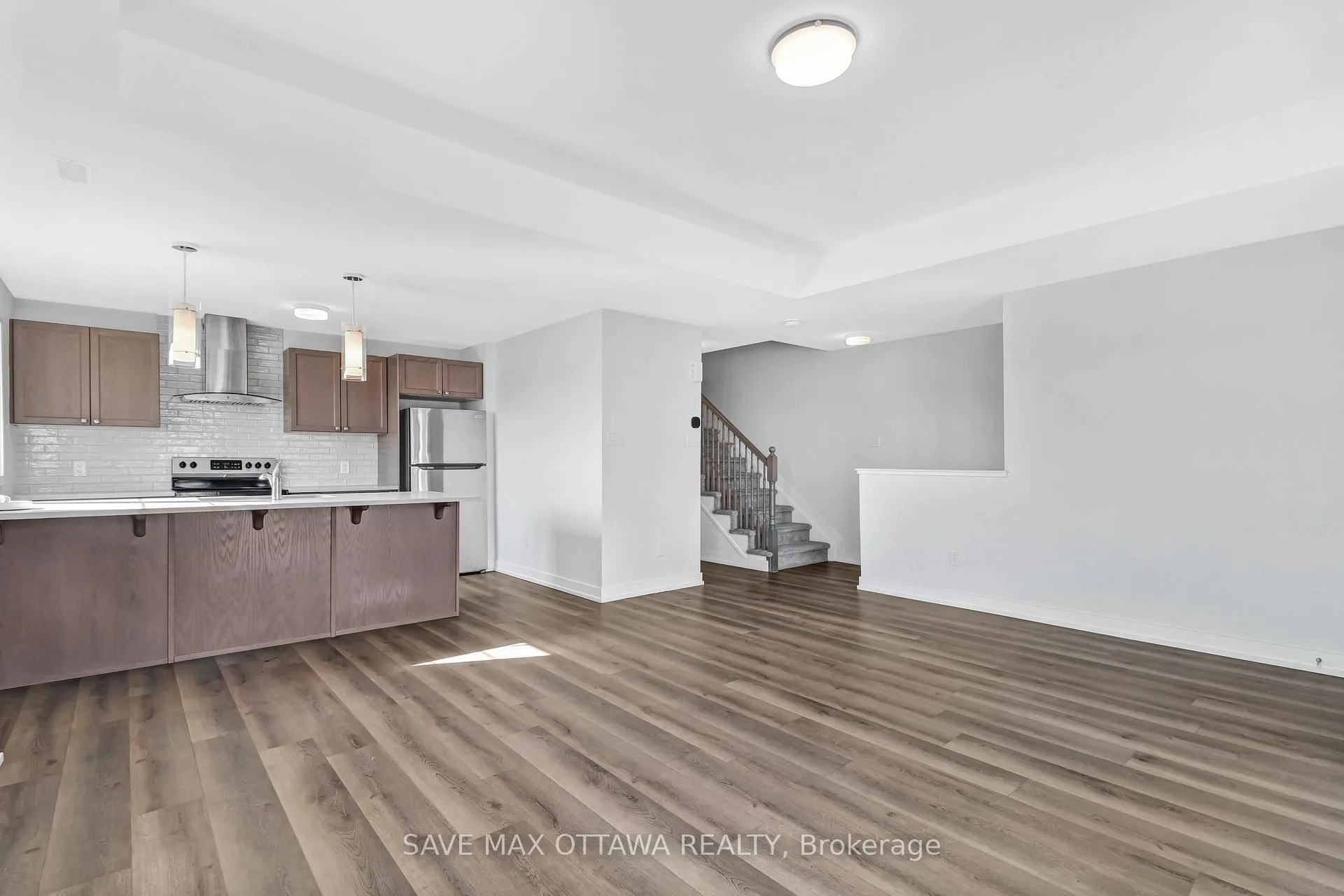 Photo 7 of Unit 2, 703 Chromite Pv Private, Ottawa, Barrhaven - Heritage Park — HOMEH
