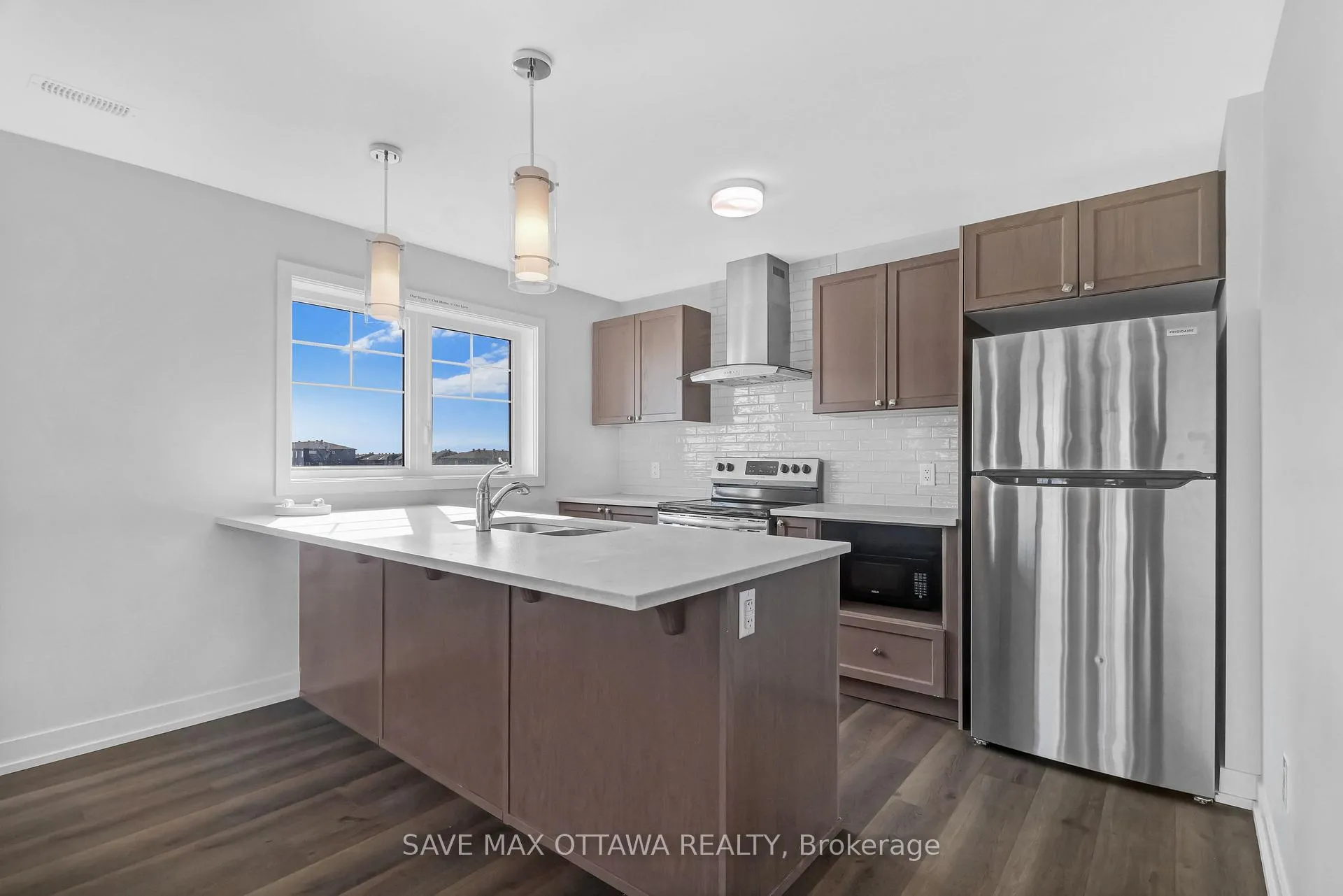 Photo 9 of Unit 2, 703 Chromite Pv Private, Ottawa, Barrhaven - Heritage Park — HOMEH