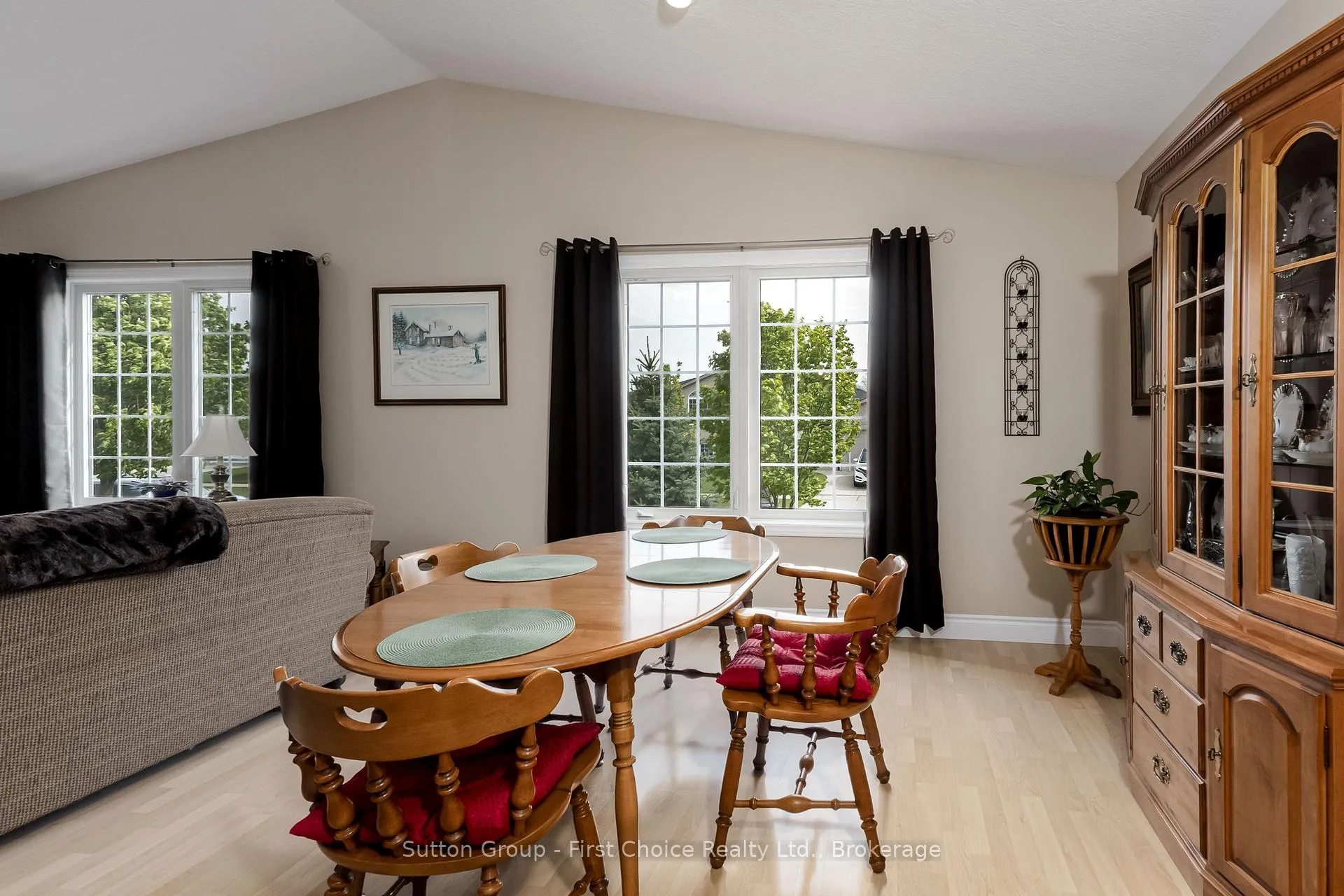 Photo 14 of 64 Park Lane, West Perth, Mitchell — HOMEH