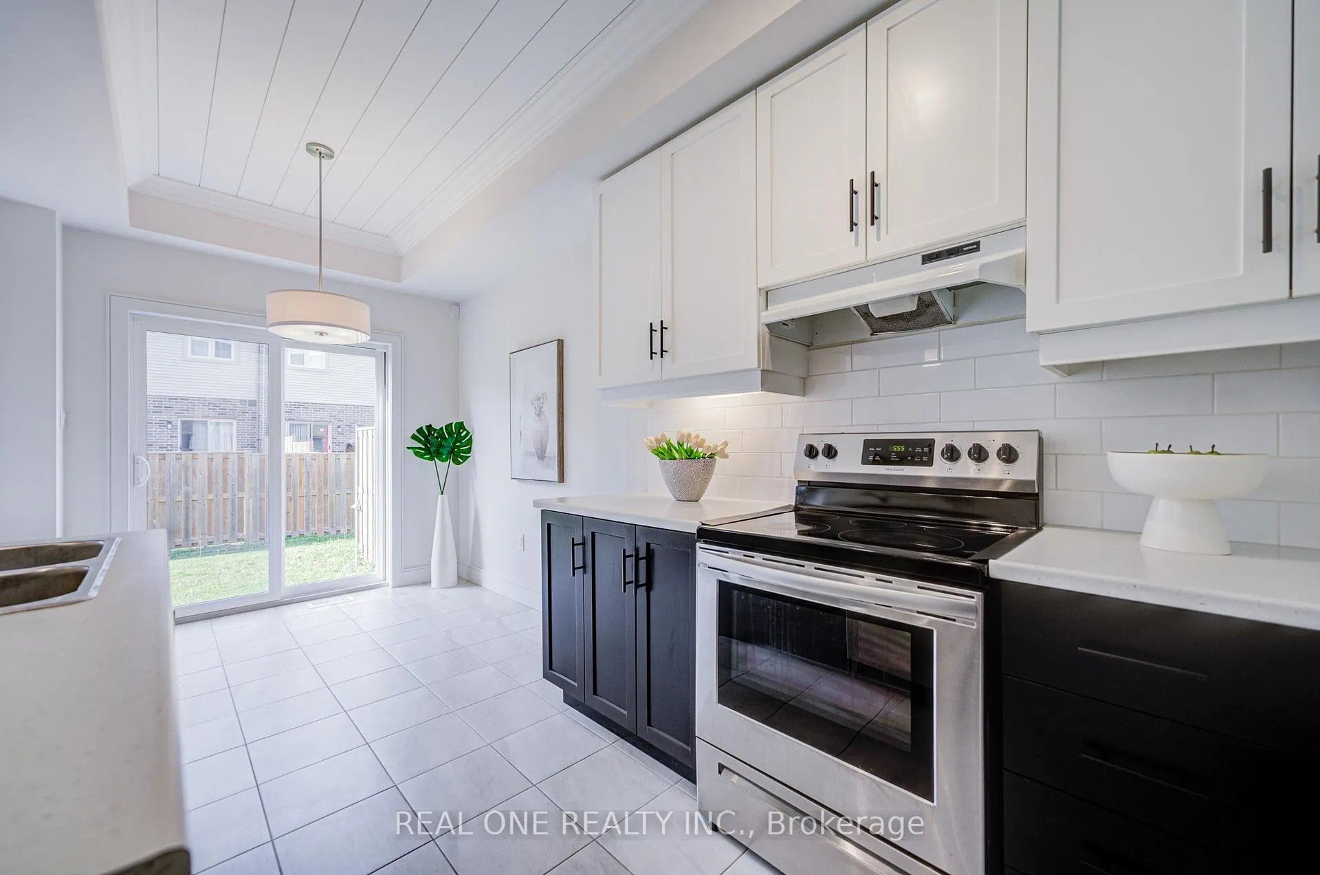 Photo 13 of 27 Dresser Lane, Hamilton, Meadowlands — HOMEH