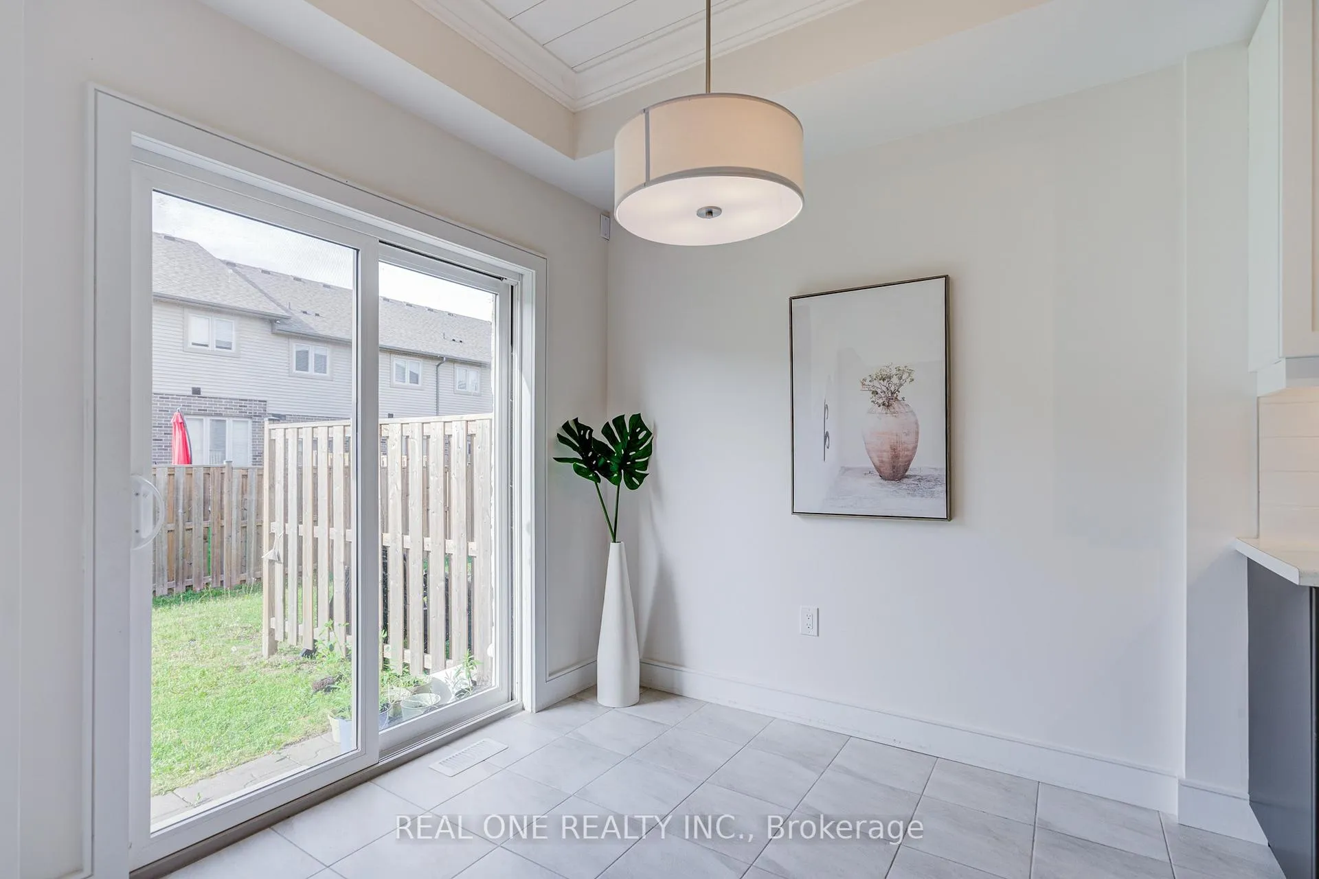 Photo 19 of 27 Dresser Lane, Hamilton, Meadowlands — HOMEH