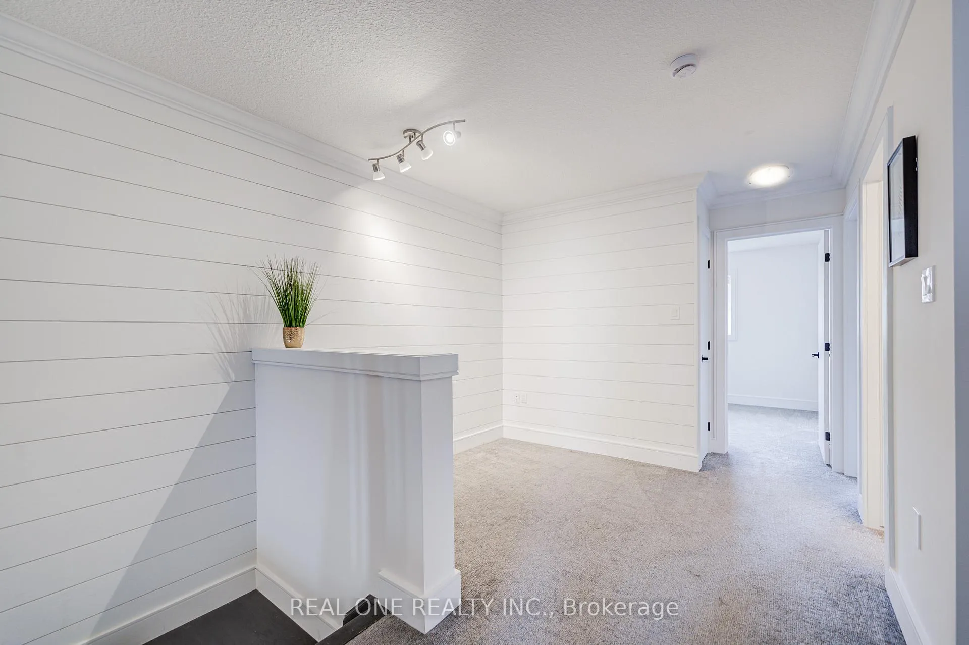 Photo 25 of 27 Dresser Lane, Hamilton, Meadowlands — HOMEH