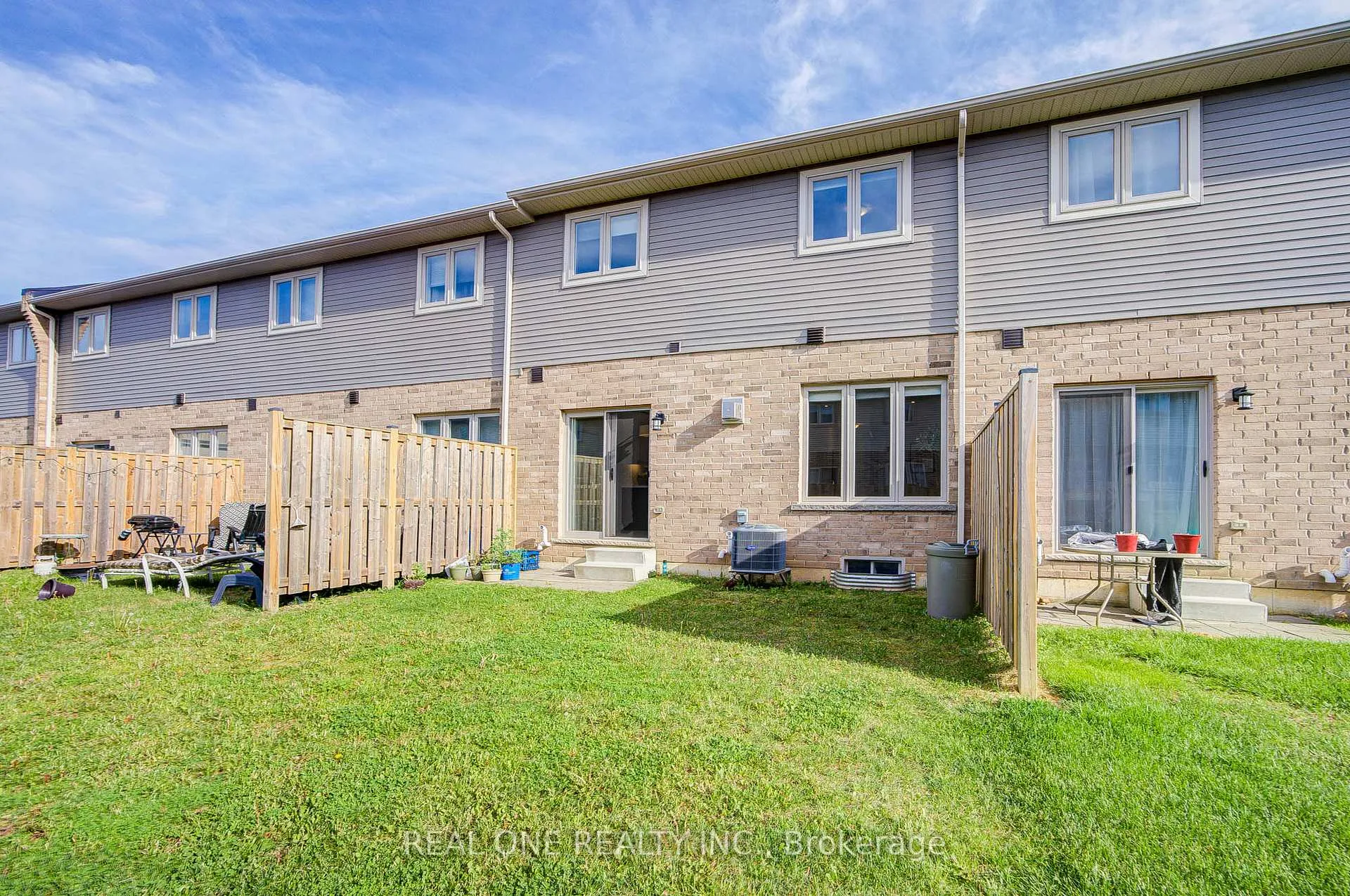 Photo 44 of 27 Dresser Lane, Hamilton, Meadowlands — HOMEH