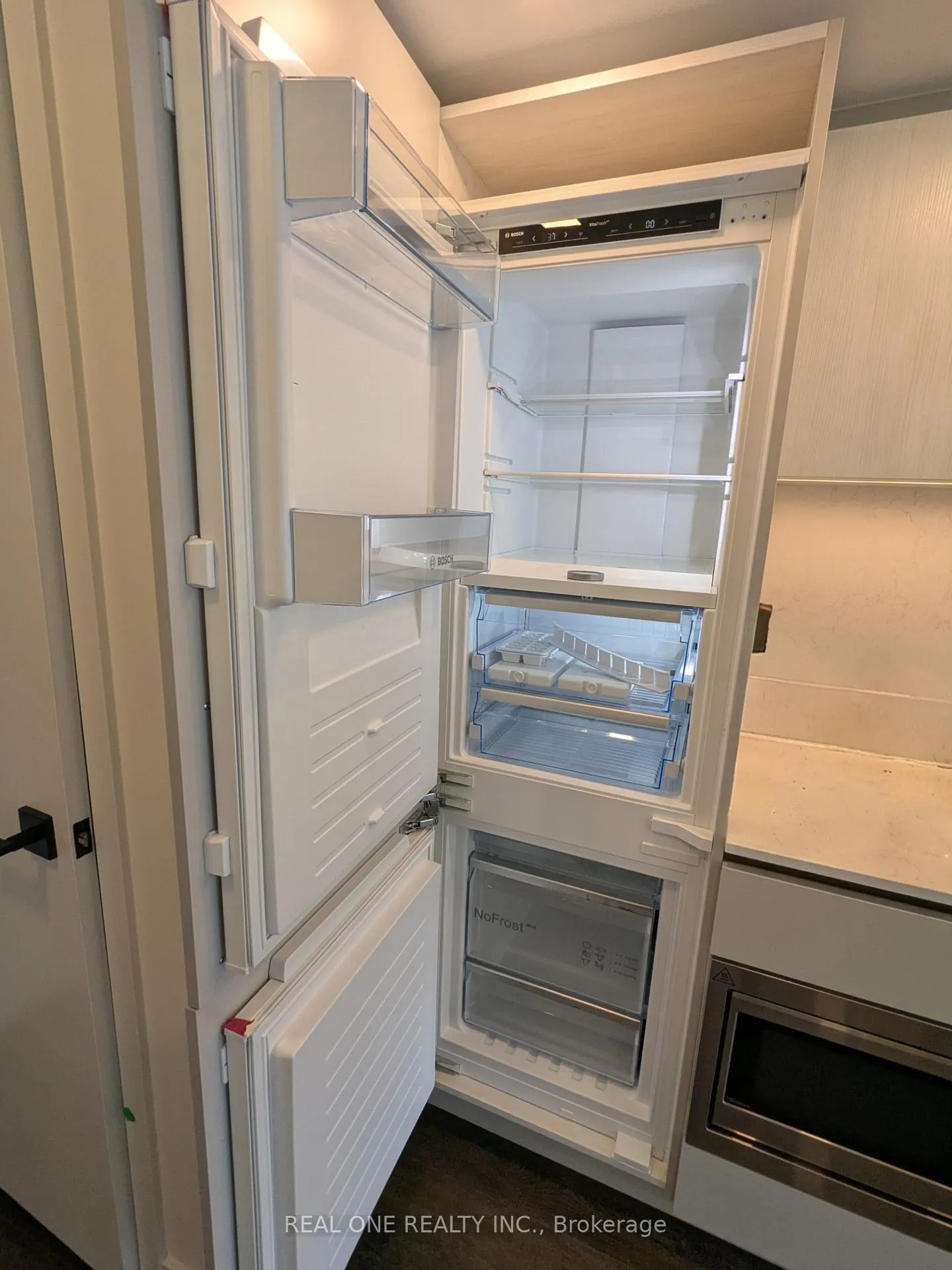 Photo 33 of Unit 609, 609 Sherbourne Street, Toronto, North St. James Town — HOMEH