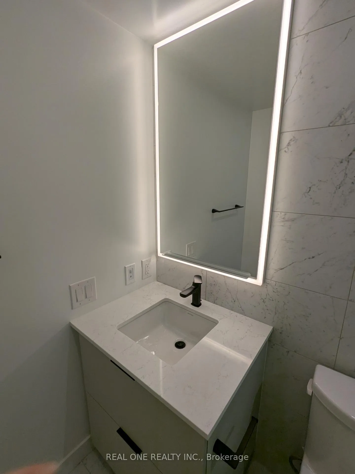 Photo 35 of Unit 609, 609 Sherbourne Street, Toronto, North St. James Town — HOMEH