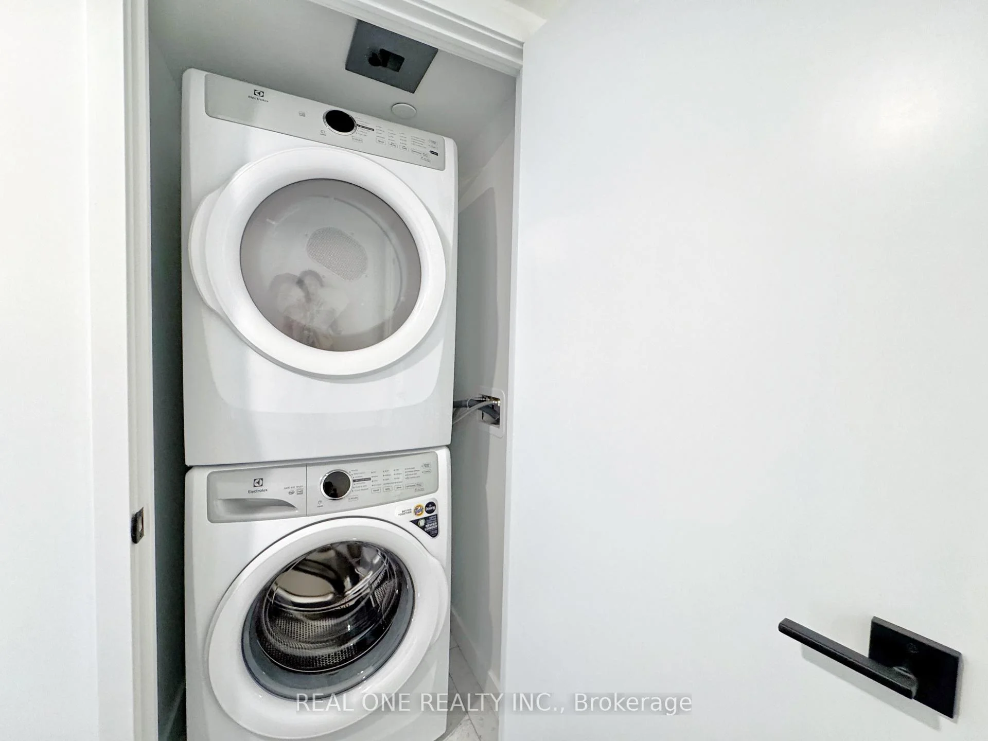 Photo 49 of Unit 609, 609 Sherbourne Street, Toronto, North St. James Town — HOMEH