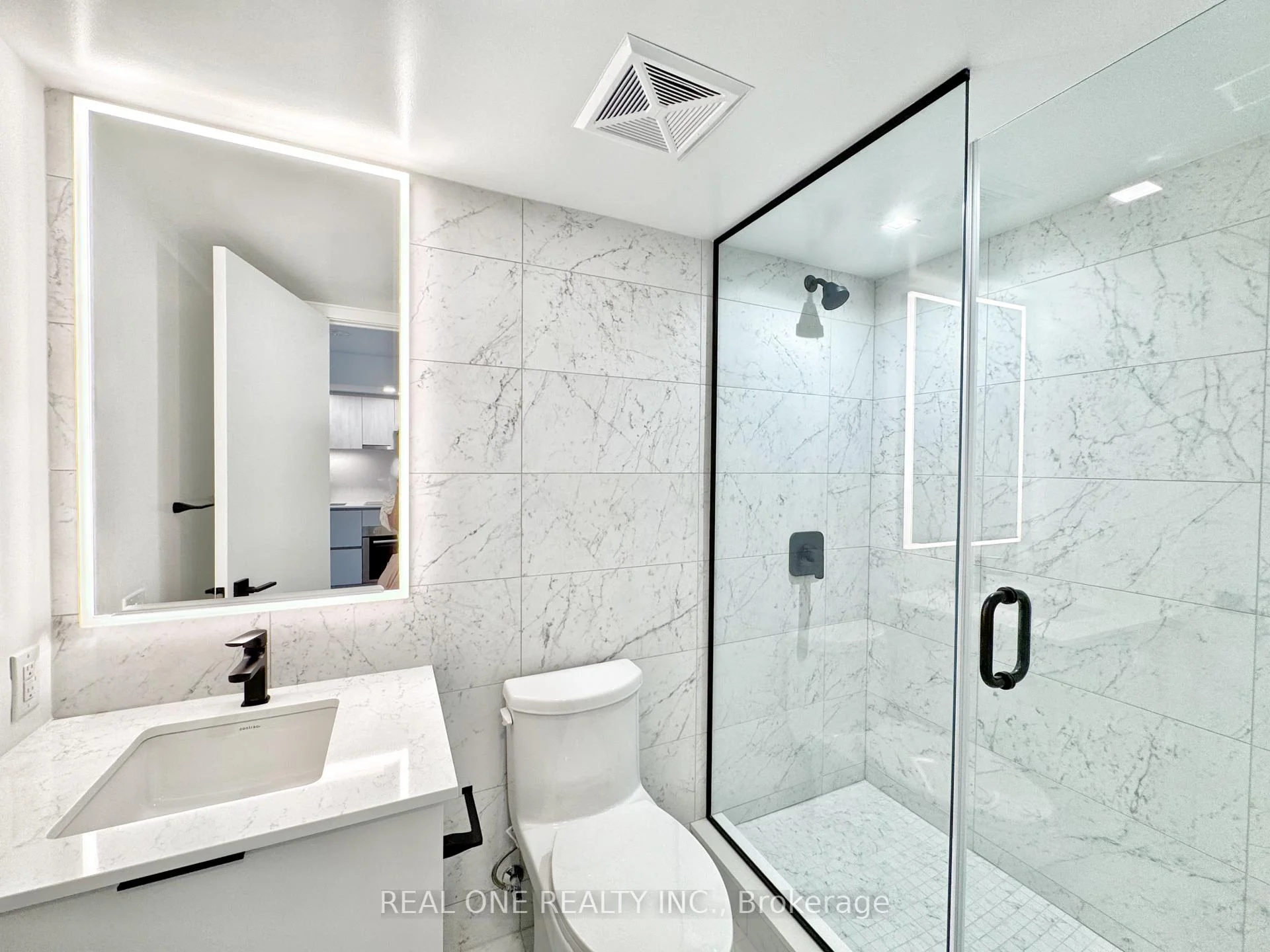 Photo 6 of Unit 609, 609 Sherbourne Street, Toronto, North St. James Town — HOMEH