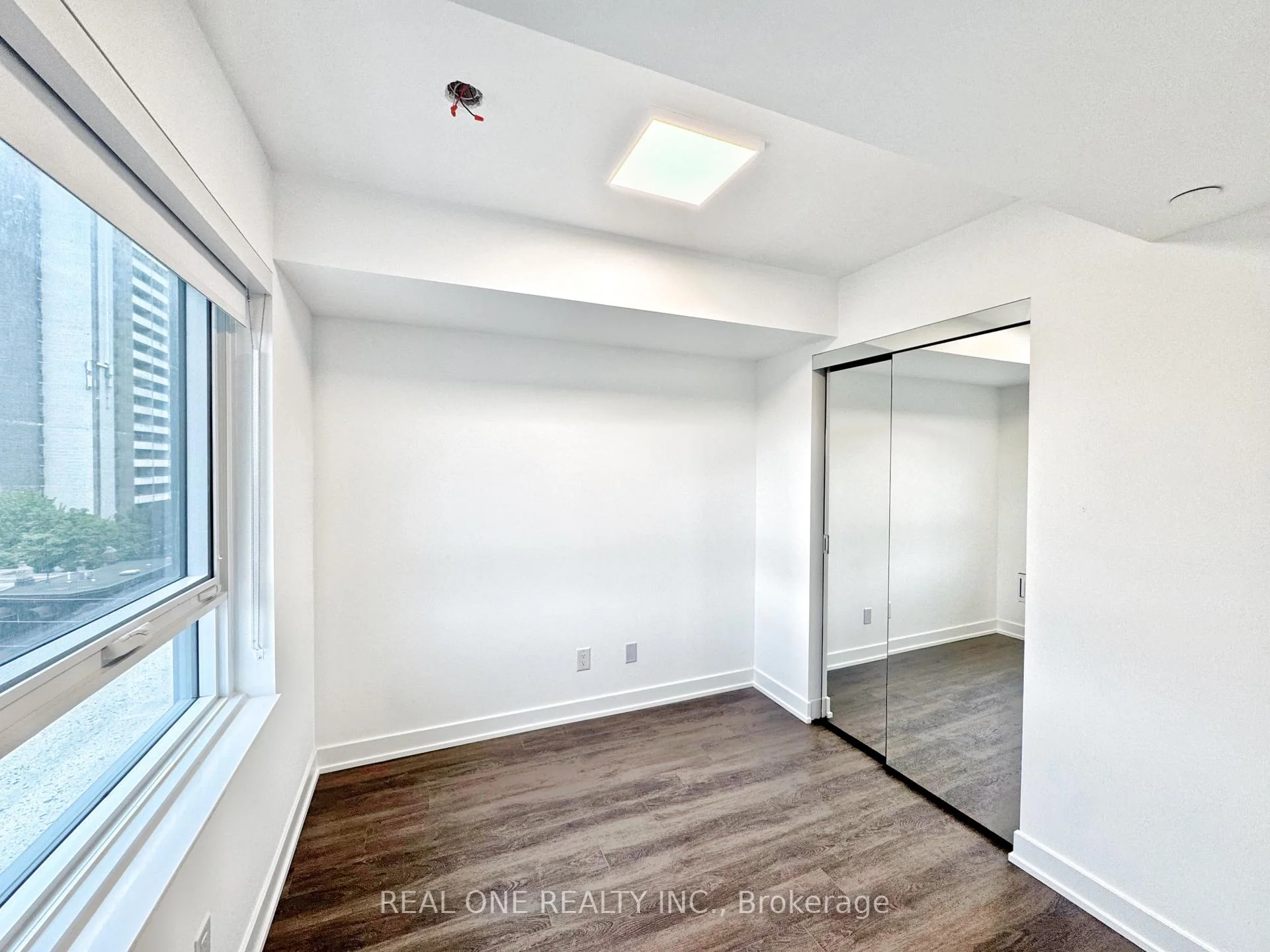 Photo 7 of Unit 609, 609 Sherbourne Street, Toronto, North St. James Town — HOMEH