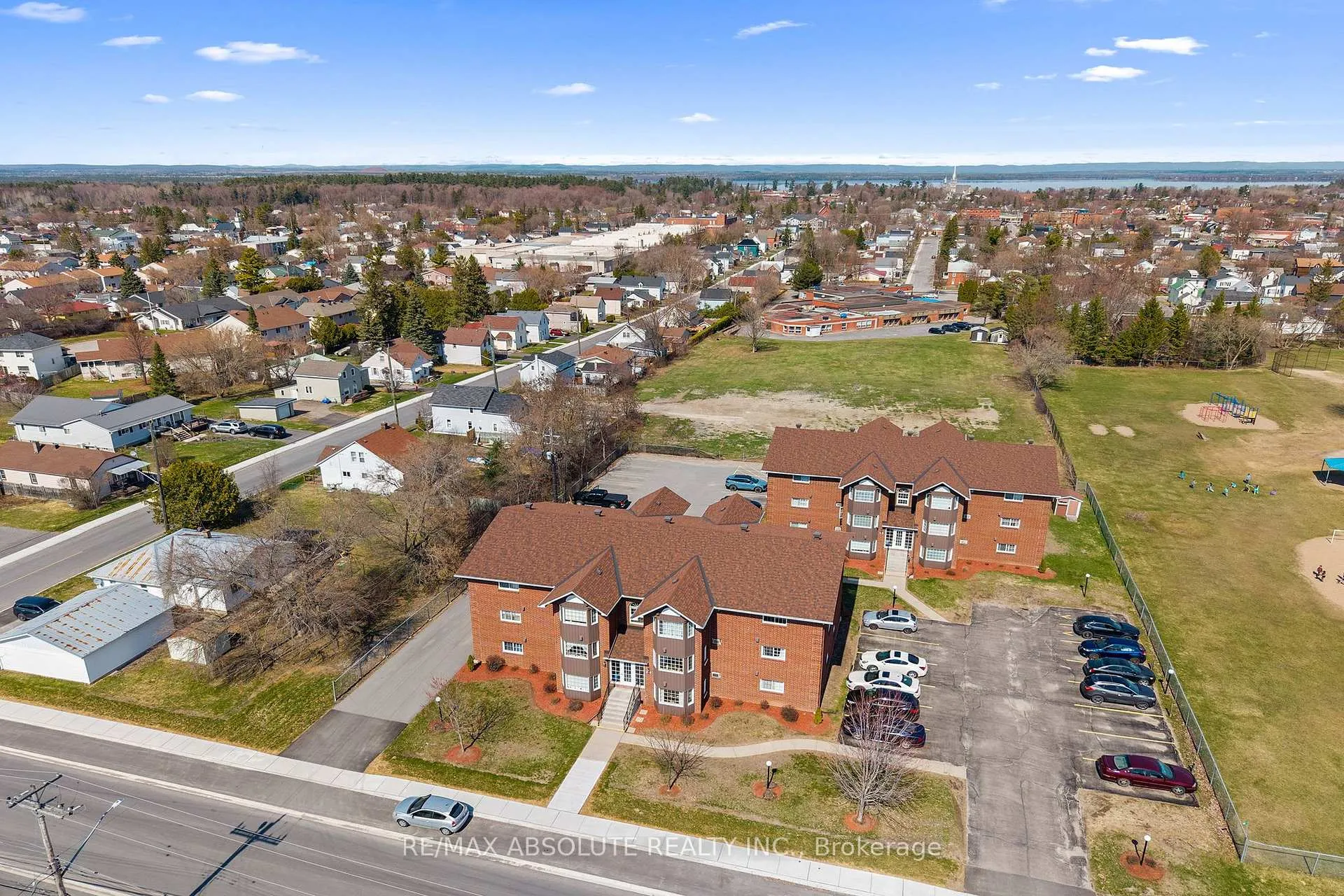 Photo 5 of Unit 2A, 85 Edey Street, Arnprior — HOMEH