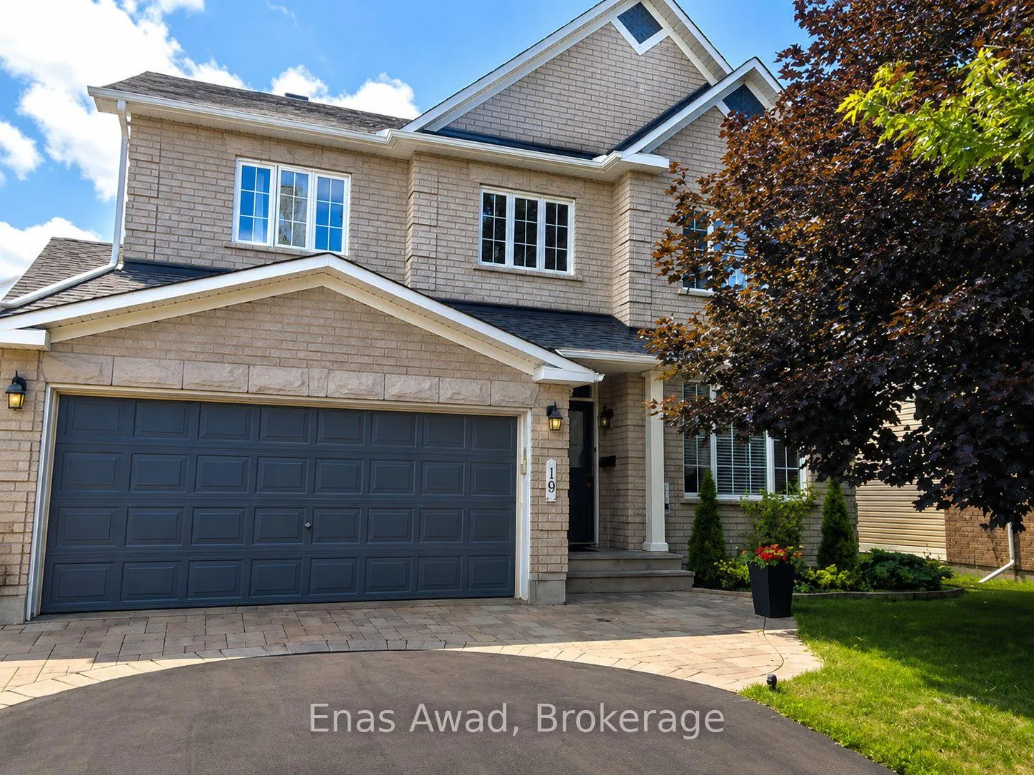 Photo 1 of 19 Farmfield Crescent, Ottawa, Kanata - Emerald Meadows/Trailwest — HOMEH
