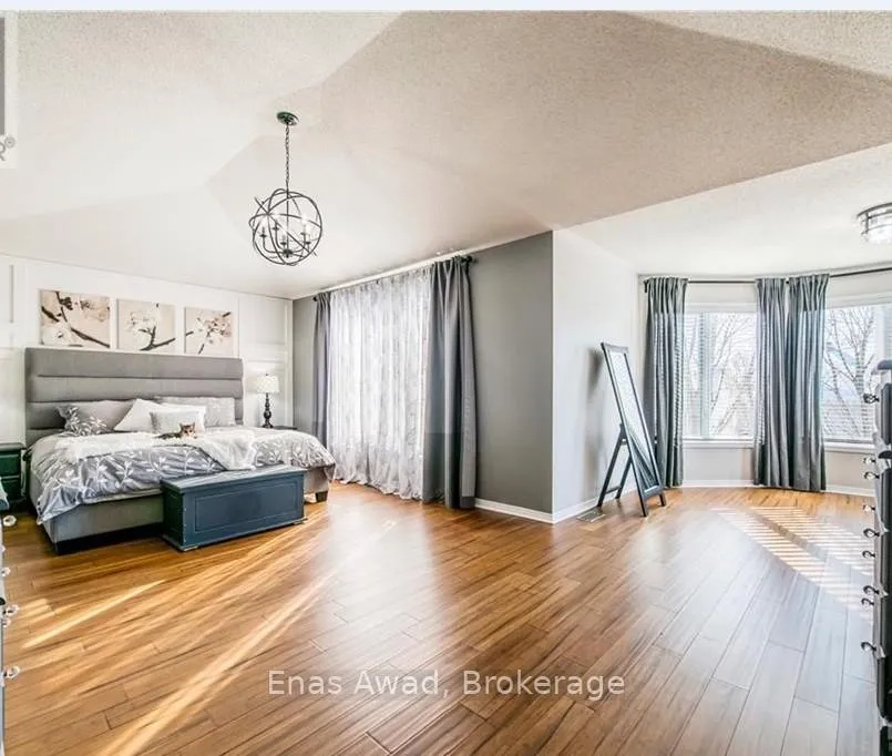 Photo 15 of 19 Farmfield Crescent, Ottawa, Kanata - Emerald Meadows/Trailwest — HOMEH