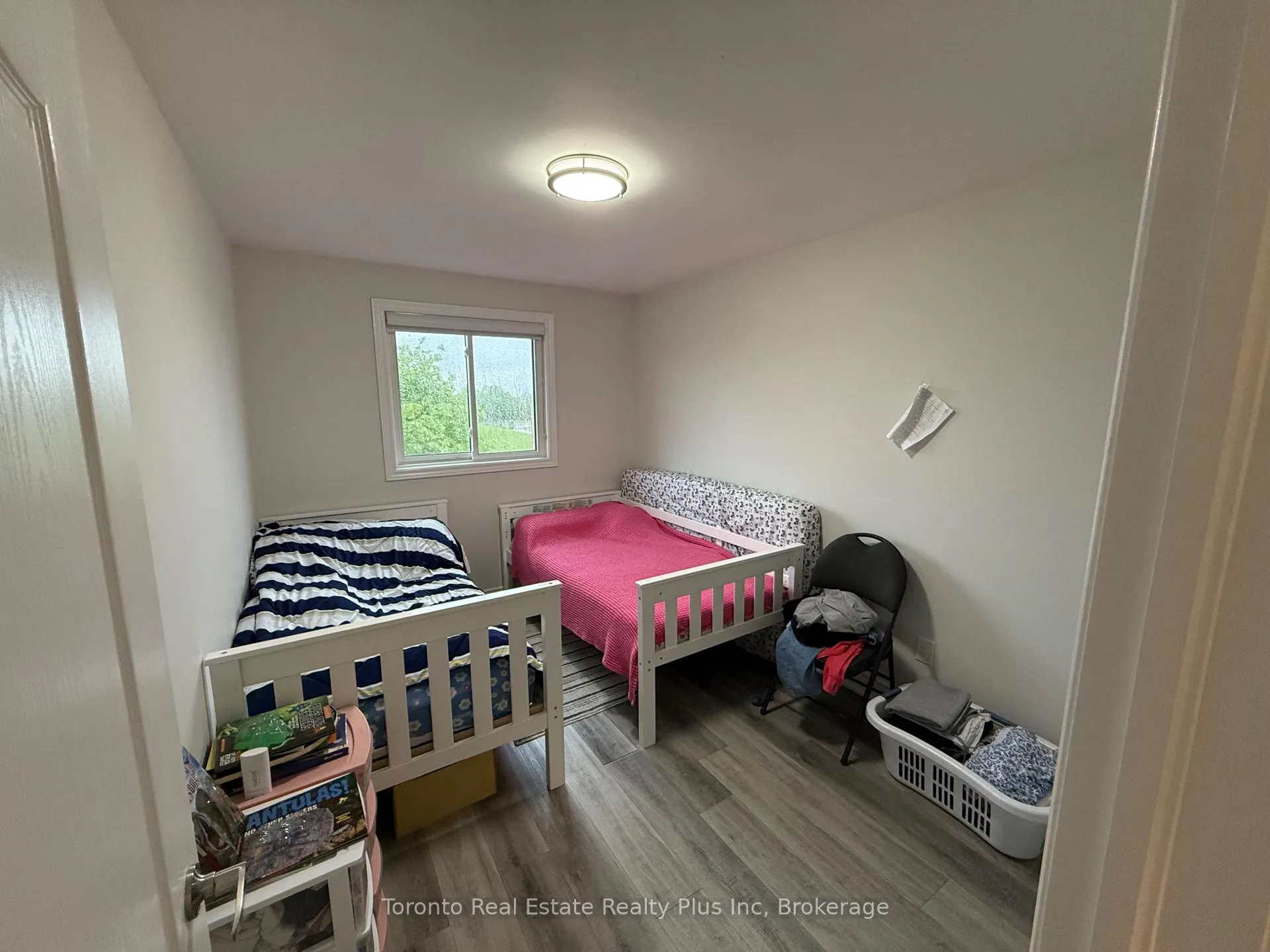 Photo 3 of 130 Ashurst Crescent, Brampton, Madoc — HOMEH