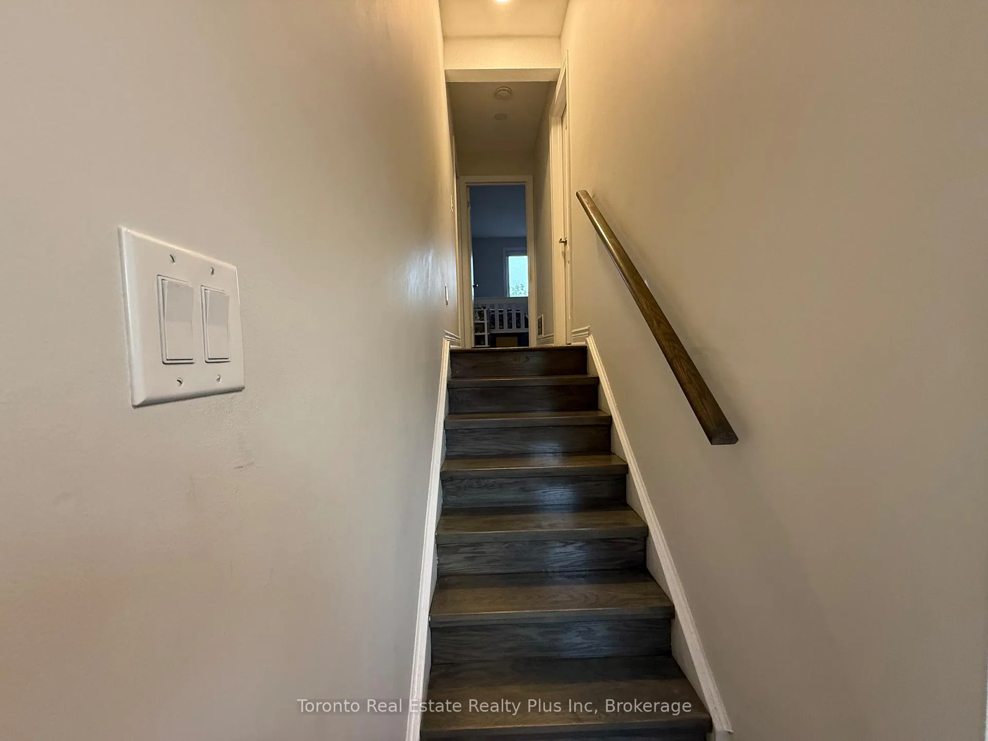 Photo 9 of 130 Ashurst Crescent, Brampton, Madoc — HOMEH