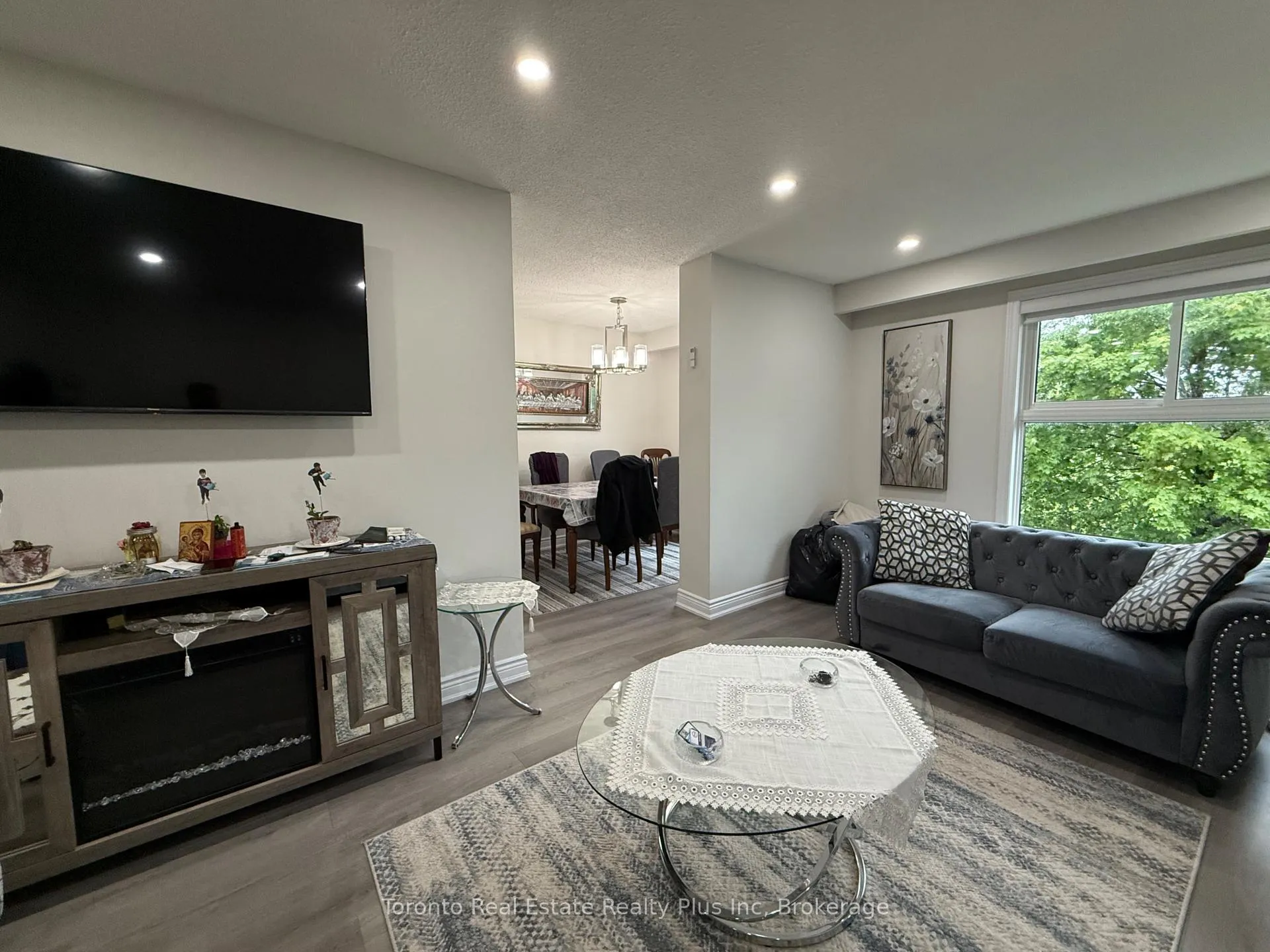 Photo 14 of 130 Ashurst Crescent, Brampton, Madoc — HOMEH