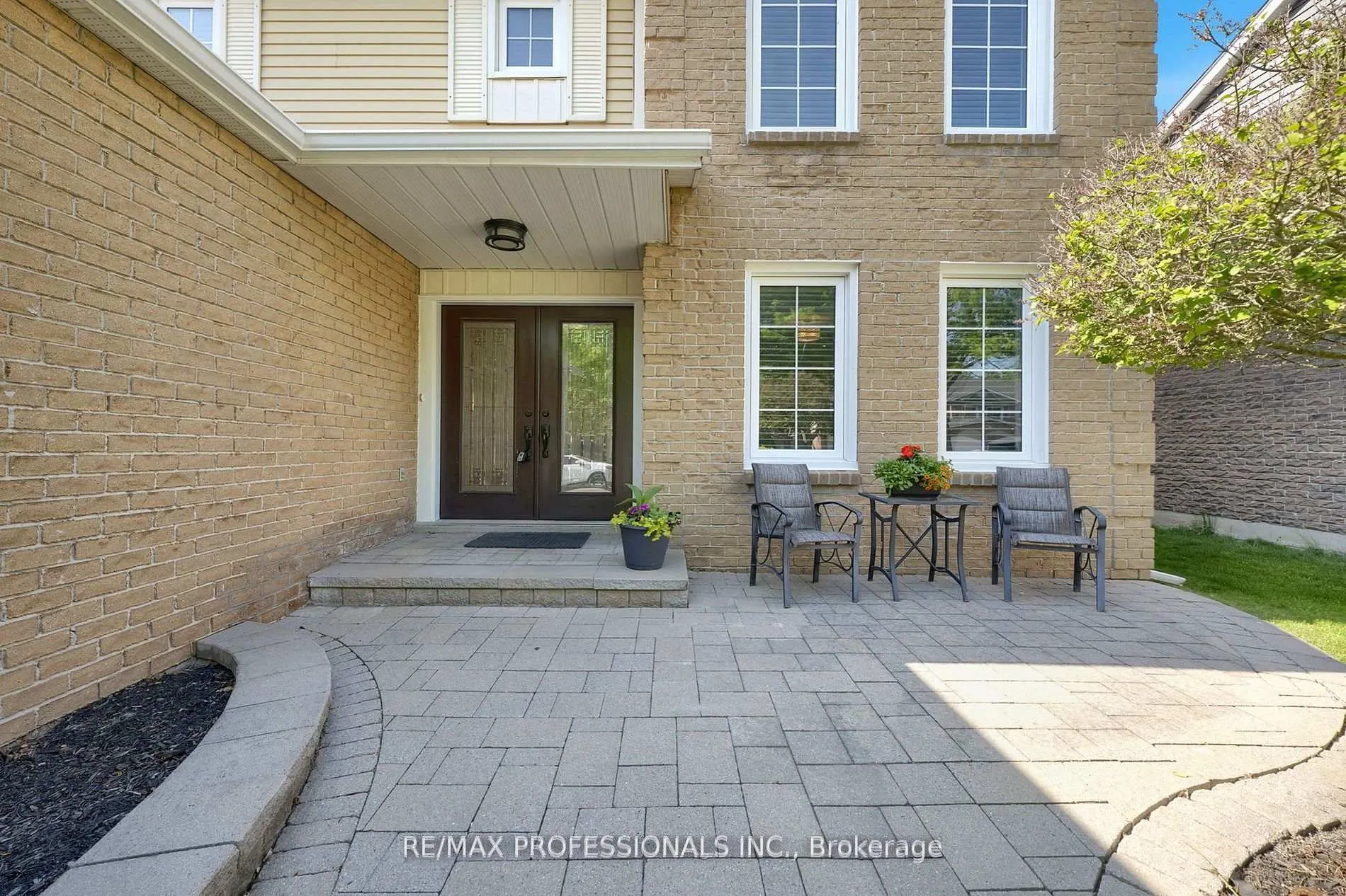 Photo 2 of 45 Resolute Crescent, Whitby, Lynde Creek — HOMEH