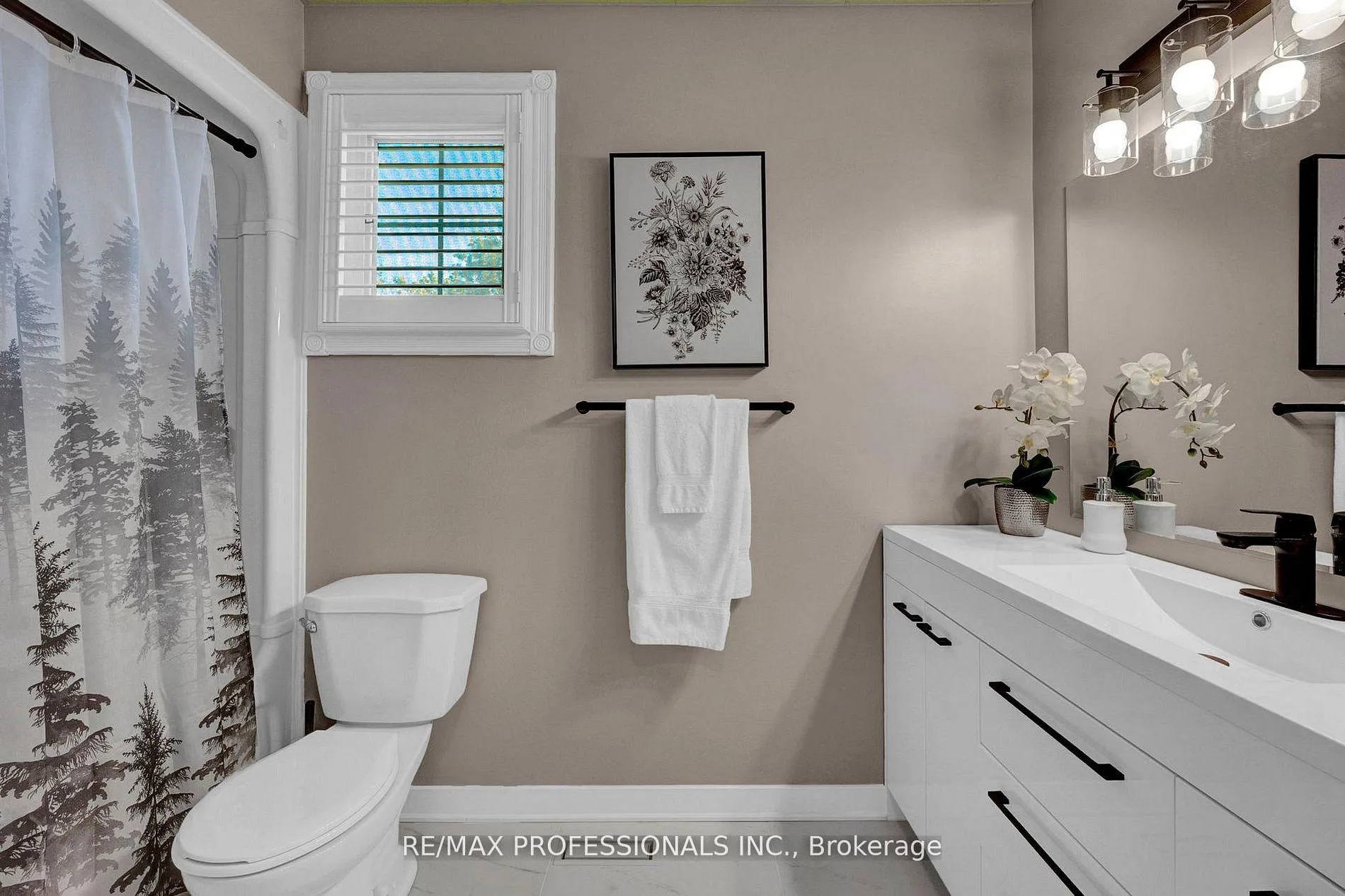 Photo 27 of 45 Resolute Crescent, Whitby, Lynde Creek — HOMEH