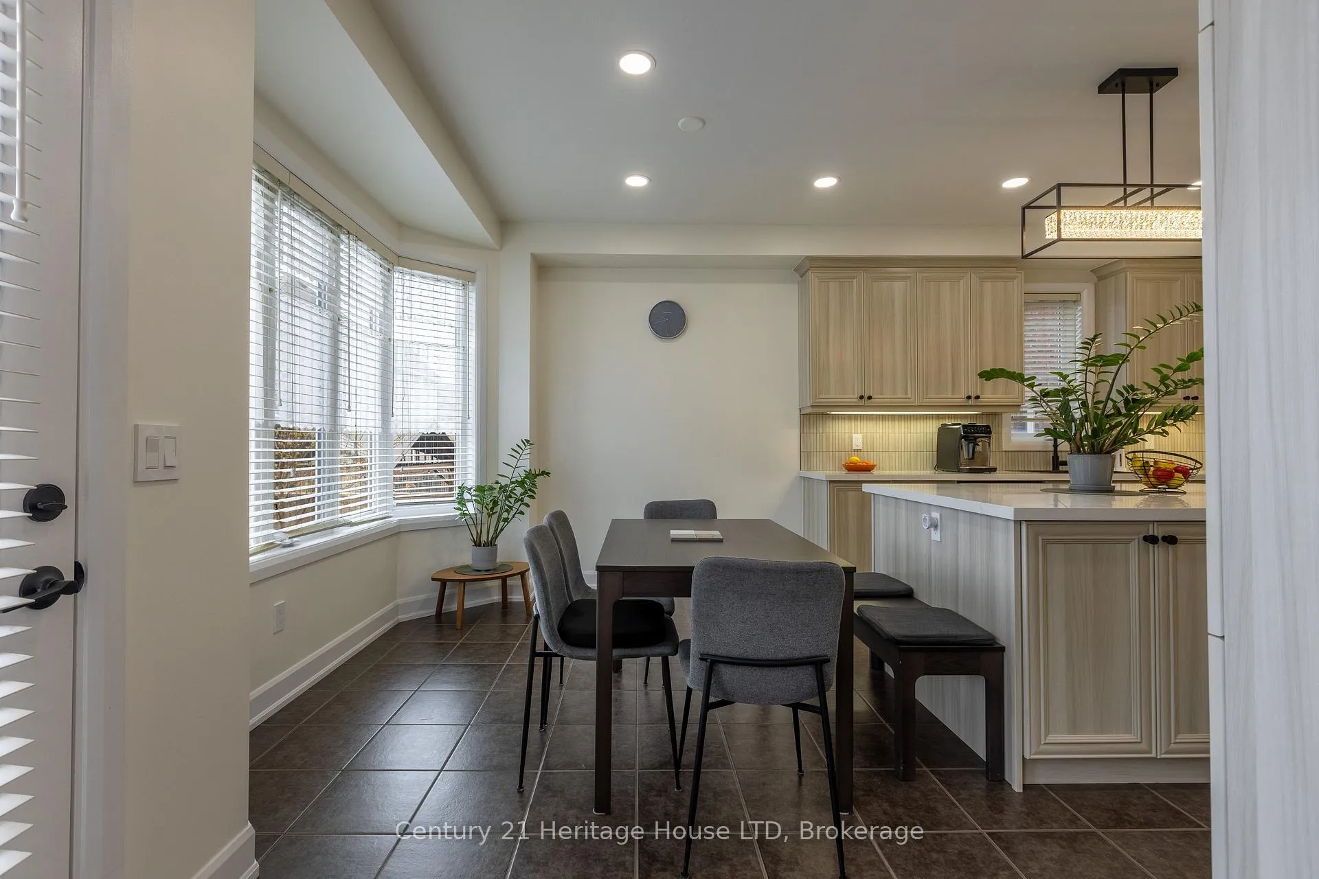 Photo 7 of 5 Juneberry Road, Thorold, Confederation Heights — HOMEH