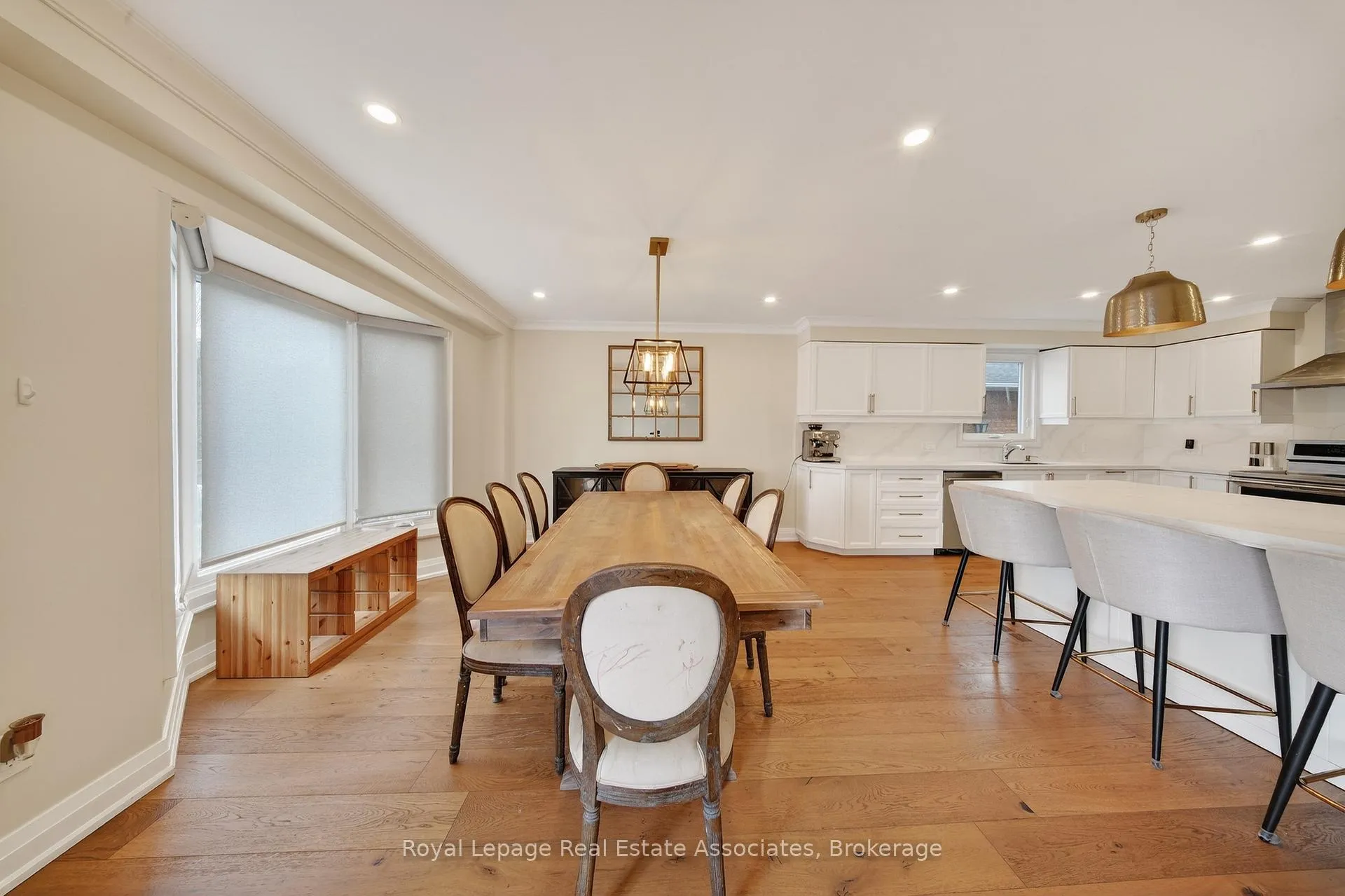 Photo 10 of 67 Beechnut Crescent, Clarington, Courtice — HOMEH