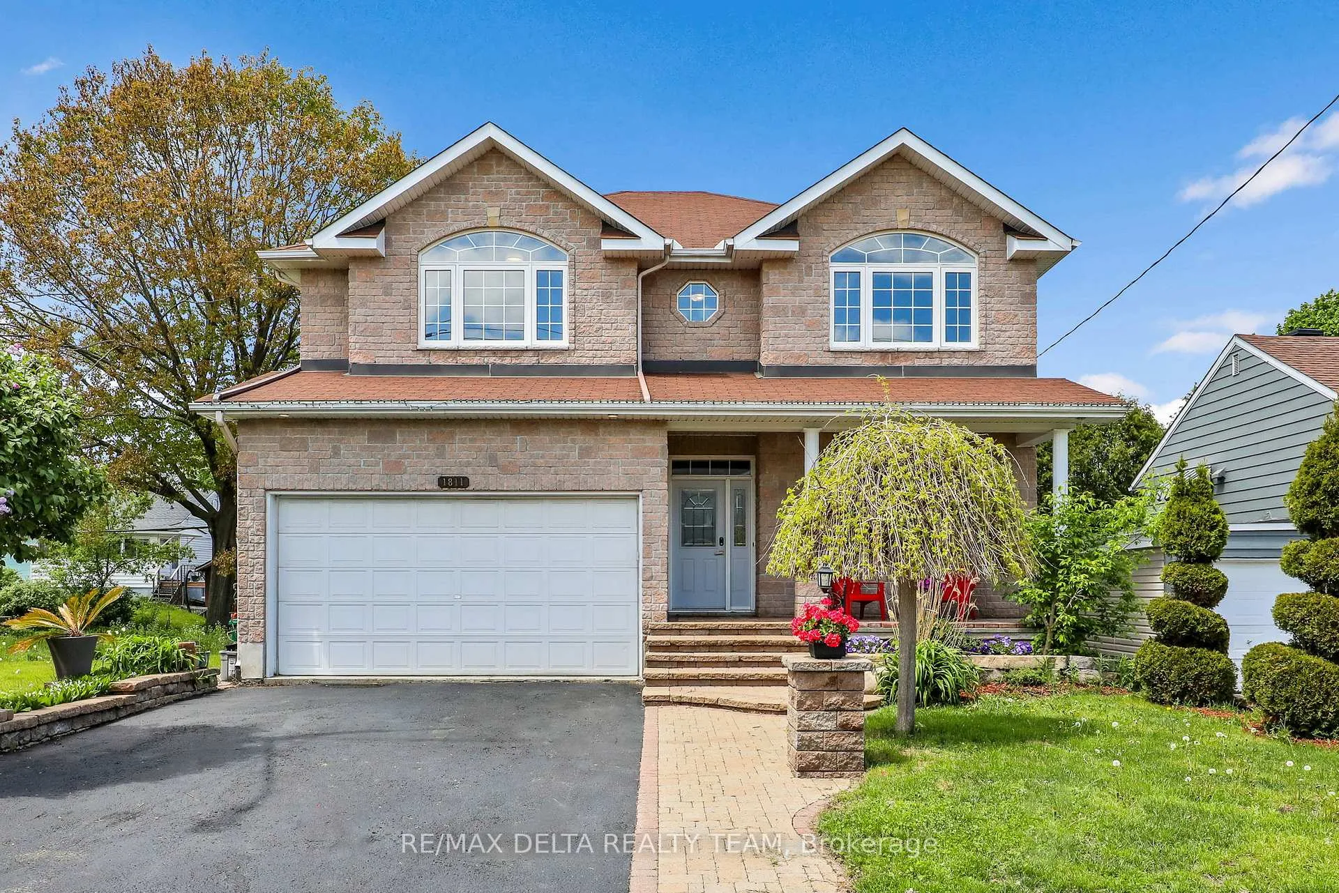 Front of 1811 Kingsdale Avenue