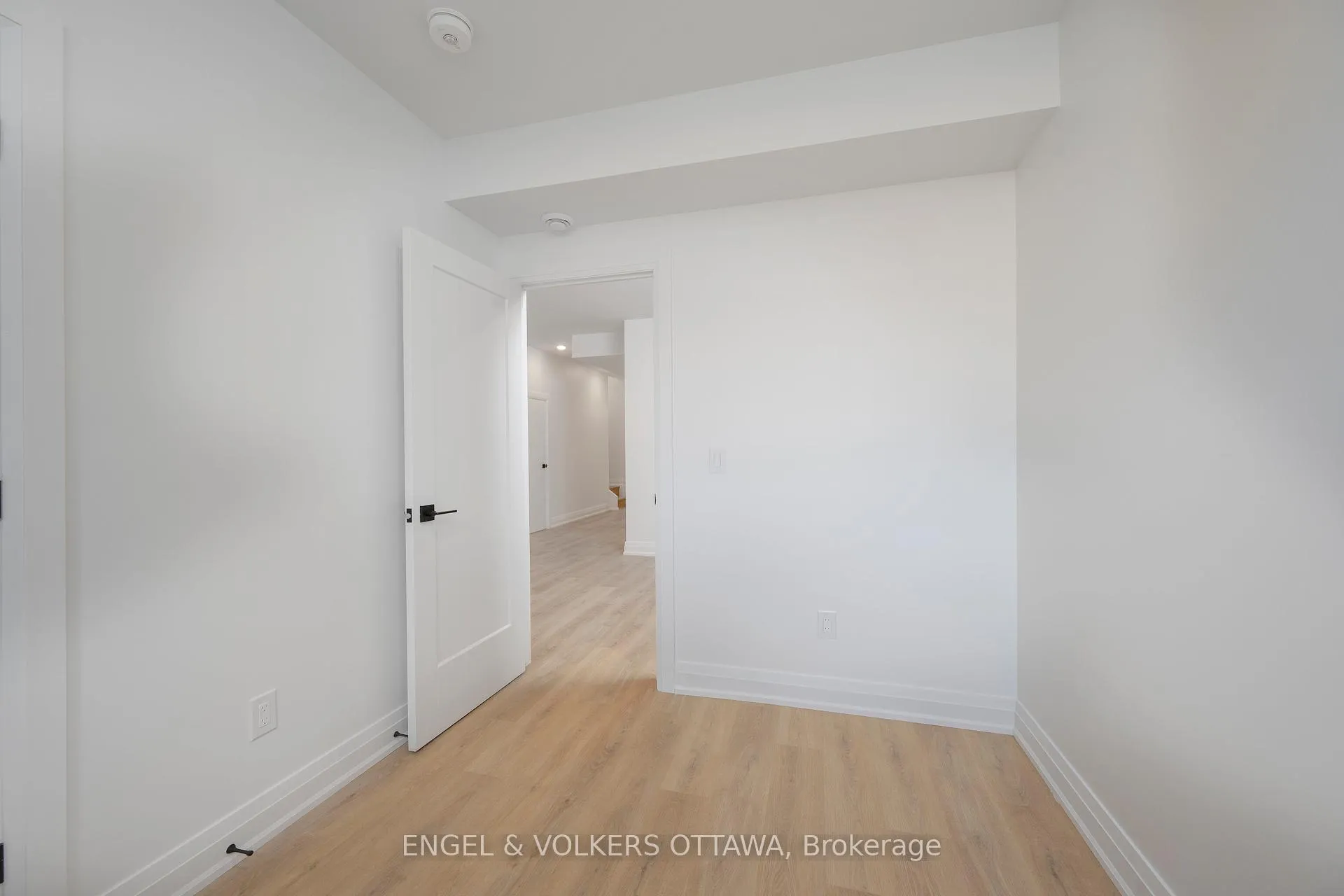 Photo 29 of 75A Granton Avenue, Ottawa, Meadowlands/St. Claire Gardens — HOMEH
