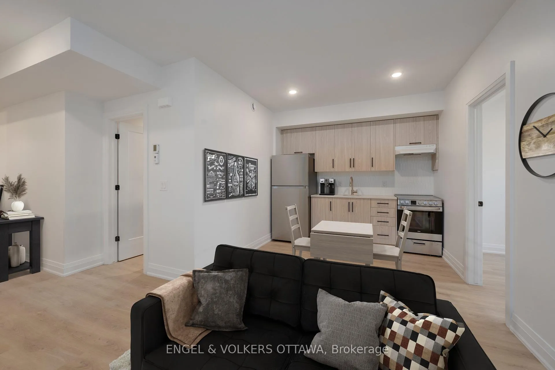 Photo 33 of 75A Granton Avenue, Ottawa, Meadowlands/St. Claire Gardens — HOMEH