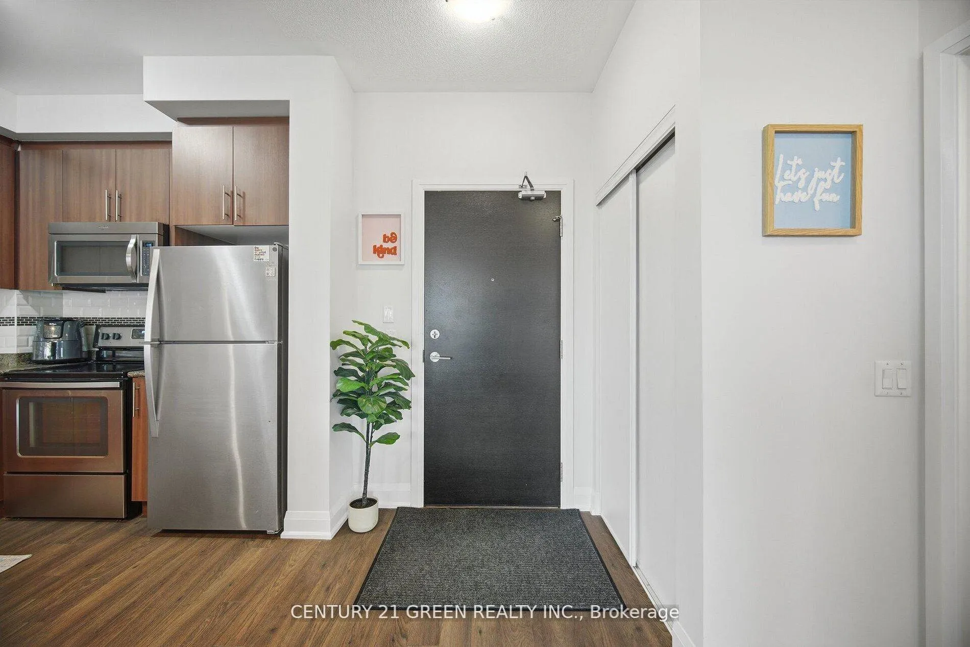 Photo 6 of Unit 409, 55 Yorkland Boulevard, Brampton, Goreway Drive Corridor — HOMEH