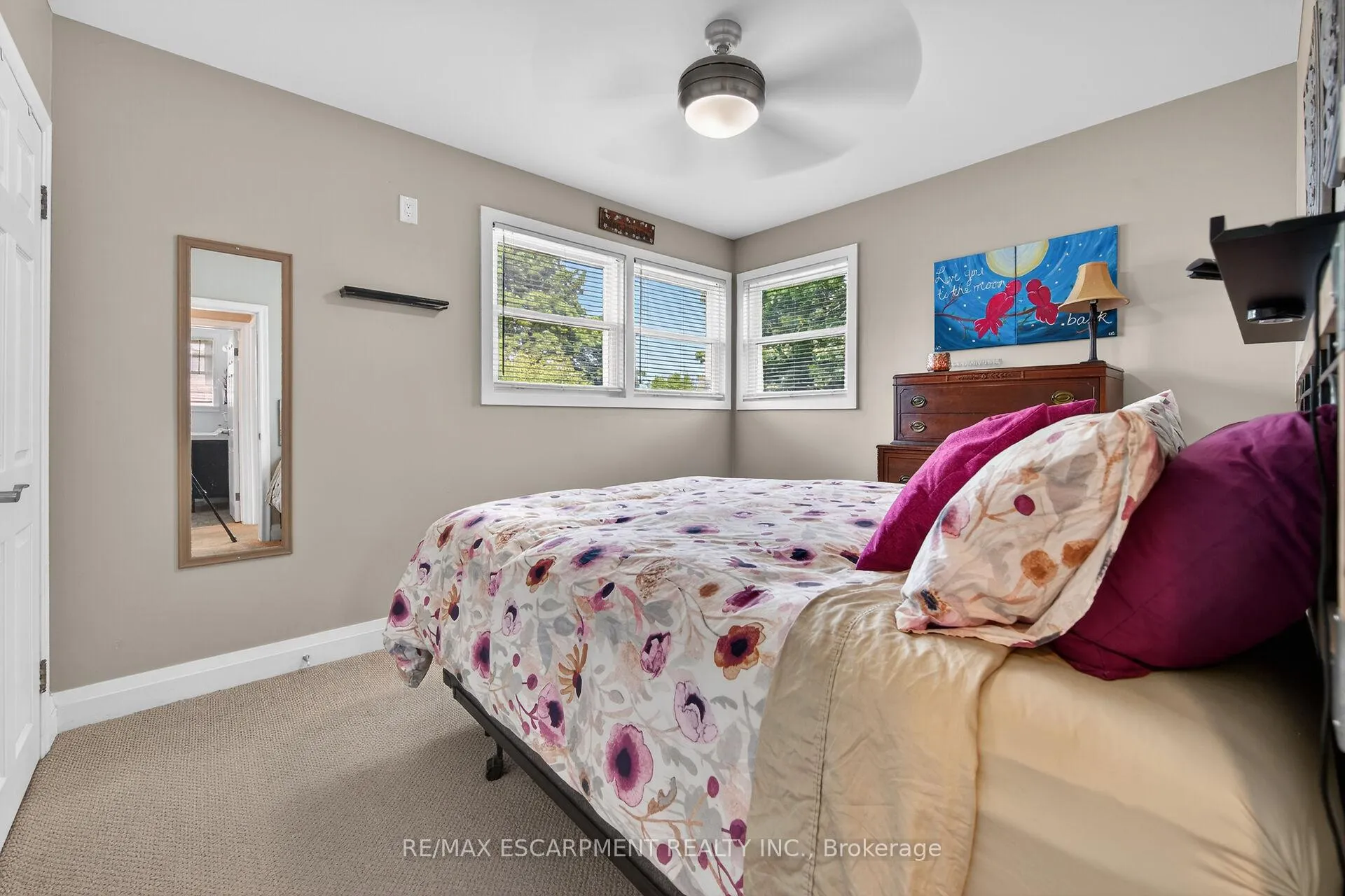 Photo 21 of 10 Frederick Street, St. Catharines, Western Hill — HOMEH