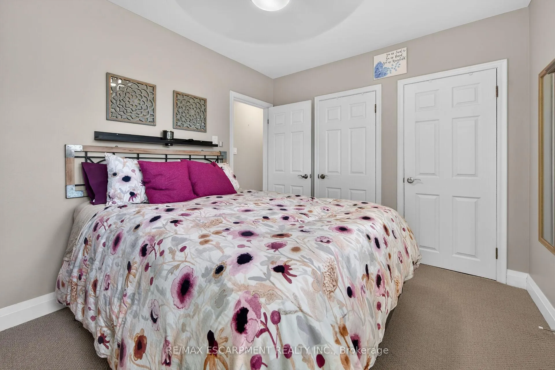 Photo 23 of 10 Frederick Street, St. Catharines, Western Hill — HOMEH