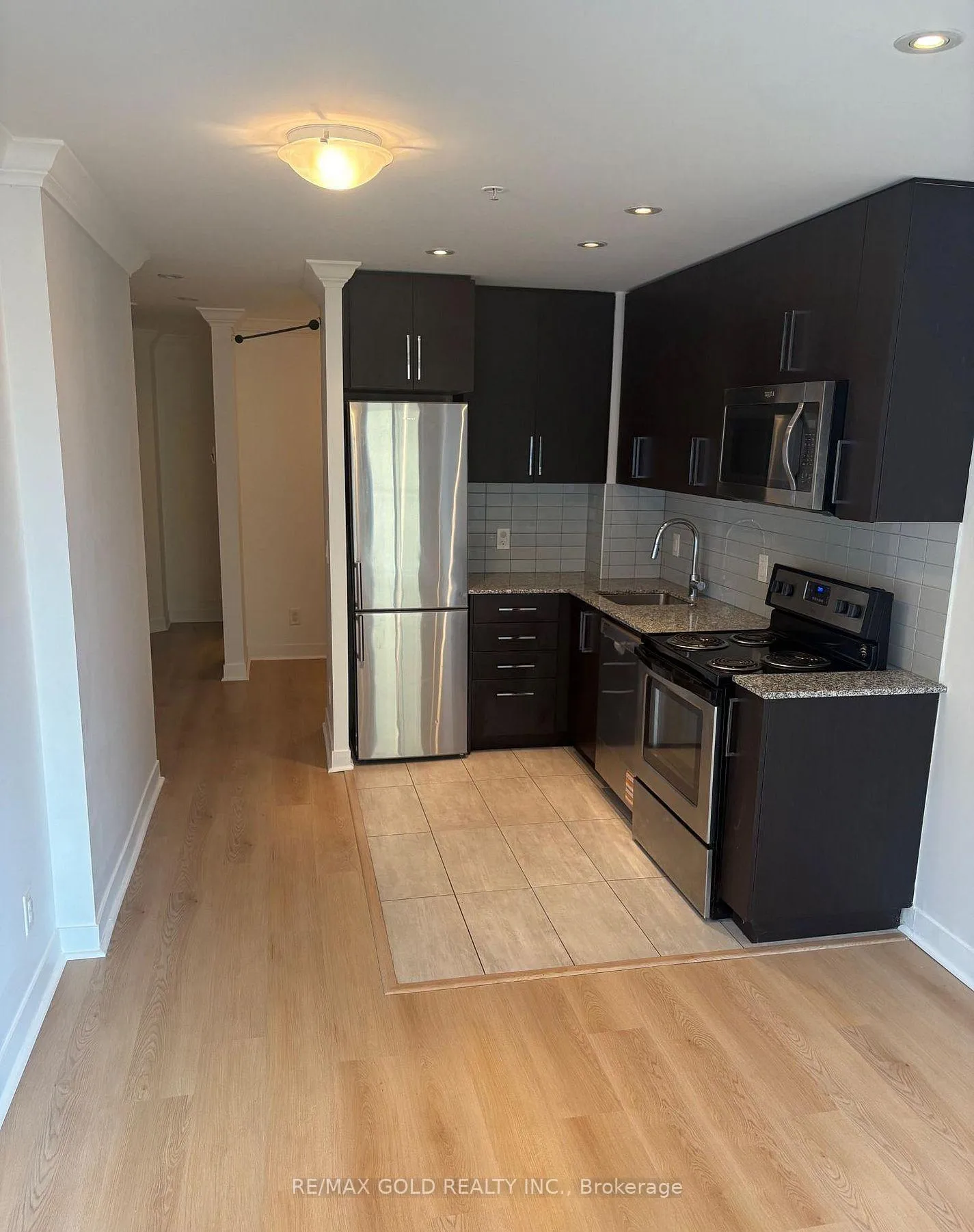 Photo 10 of Unit 501, 840 Queens Plate Drive, Etobicoke, West Humber-Clairville — HOMEH