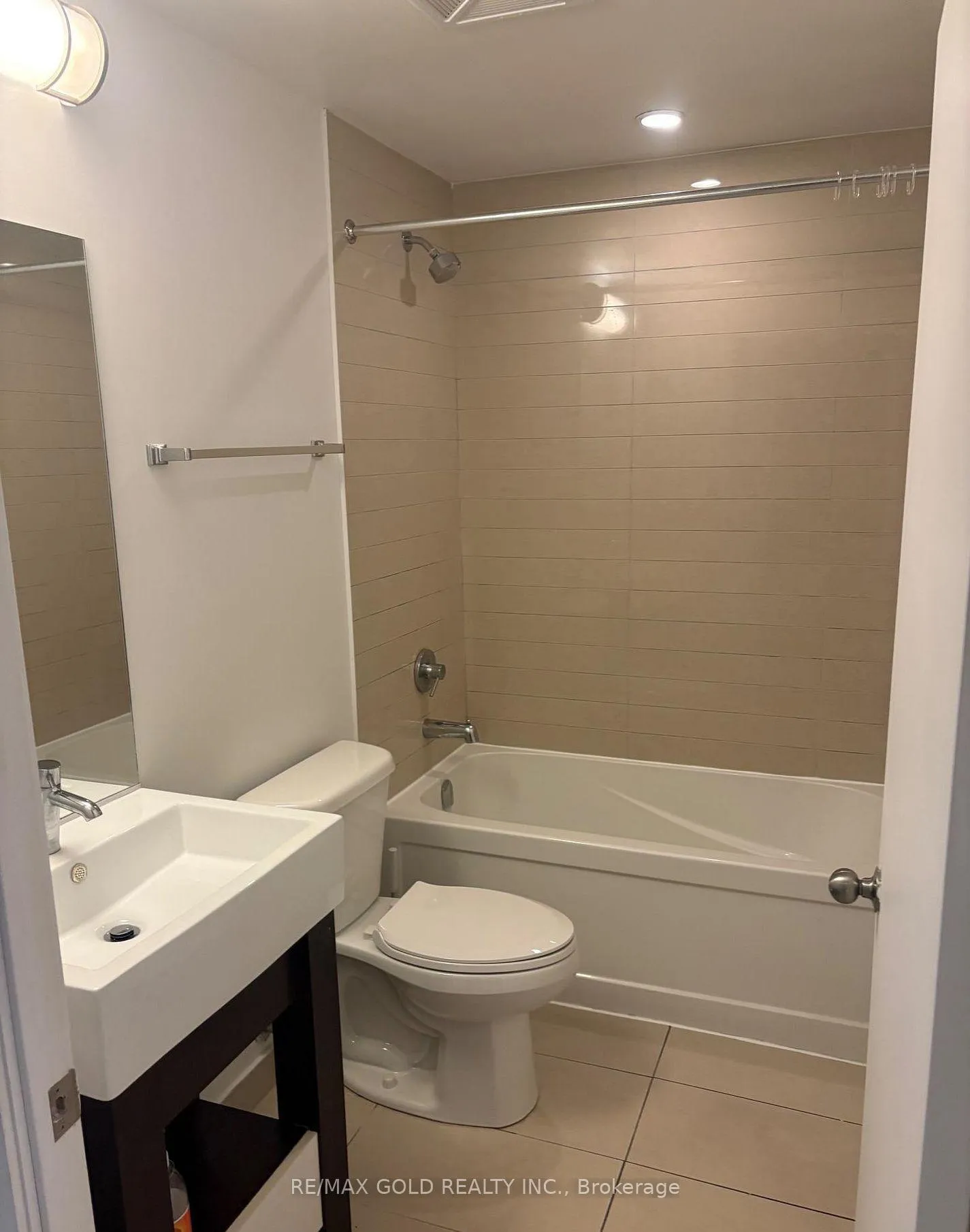 Photo 18 of Unit 501, 840 Queens Plate Drive, Etobicoke, West Humber-Clairville — HOMEH