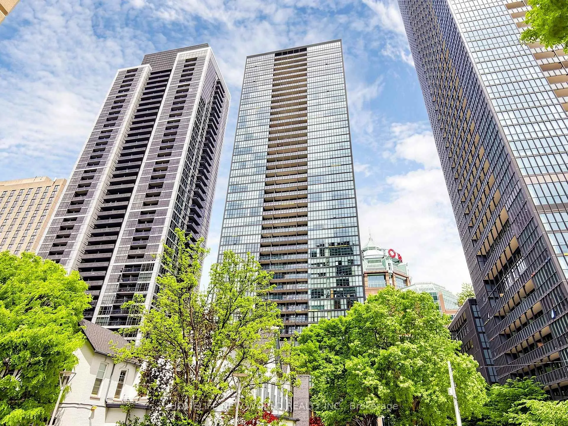 Photo 2 of Unit 1406, 110 Charles Street E, Toronto, Church-Yonge Corridor — HOMEH