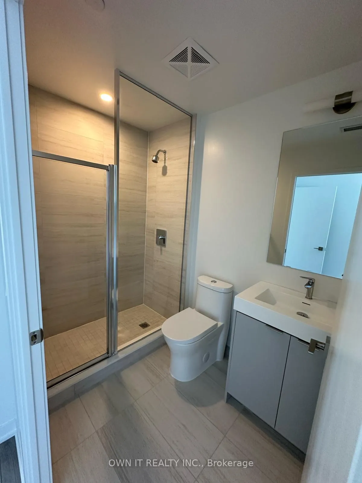 Photo 2 of 498 Caldari Road, Vaughan, Concord — HOMEH