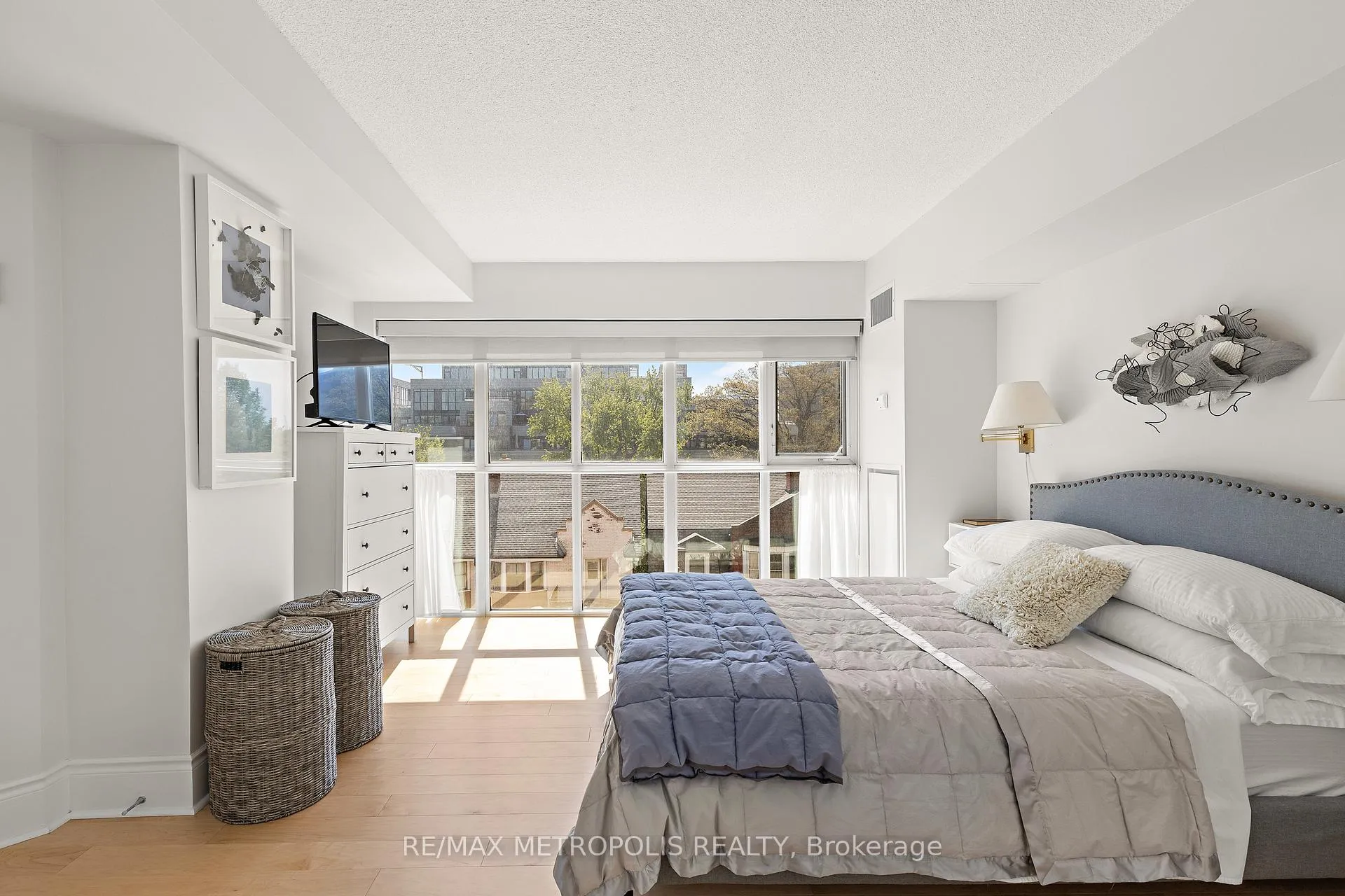 Photo 6 of Unit 438, 437 Roncesvalles Avenue, Toronto, Roncesvalles — HOMEH