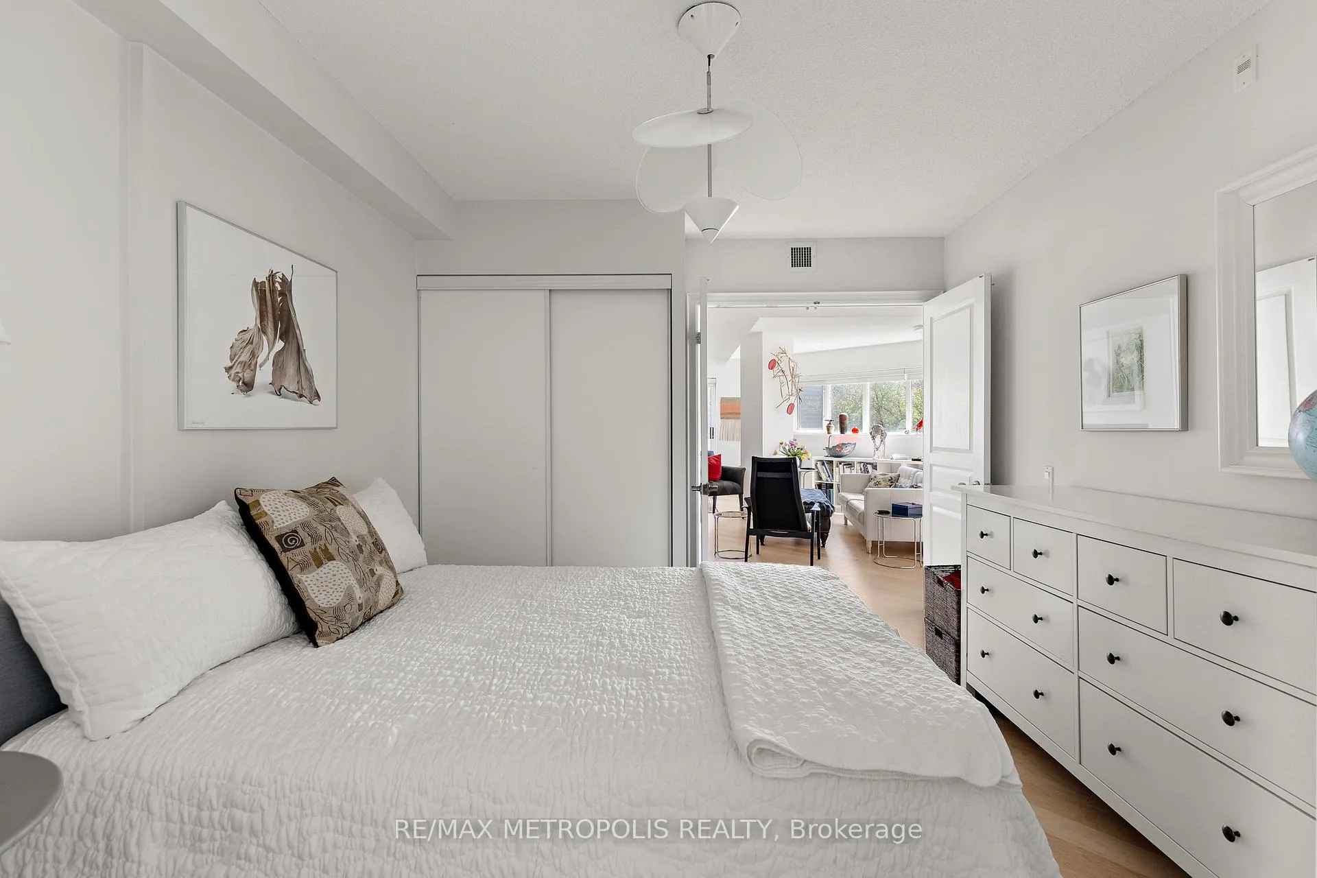 Photo 35 of Unit 438, 437 Roncesvalles Avenue, Toronto, Roncesvalles — HOMEH