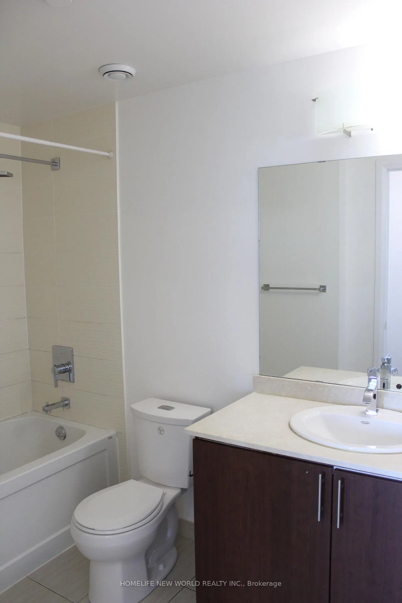 Photo 18 of Unit 429, 7161 Yonge Street, Markham, Thornhill — HOMEH