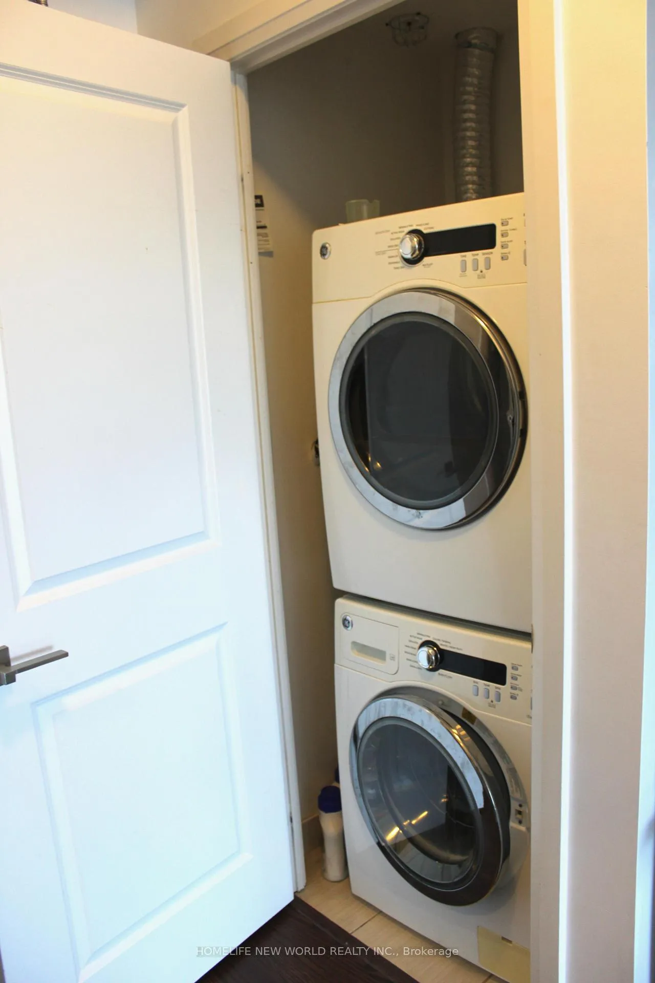 Photo 20 of Unit 429, 7161 Yonge Street, Markham, Thornhill — HOMEH