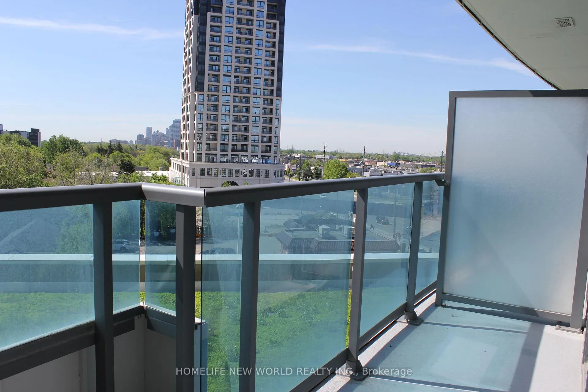 Photo 22 of Unit 429, 7161 Yonge Street, Markham, Thornhill — HOMEH