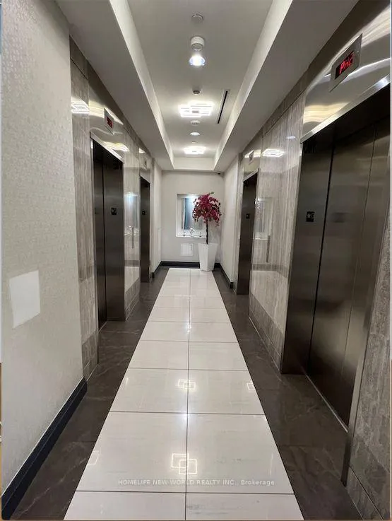 Photo 7 of Unit 429, 7161 Yonge Street, Markham, Thornhill — HOMEH