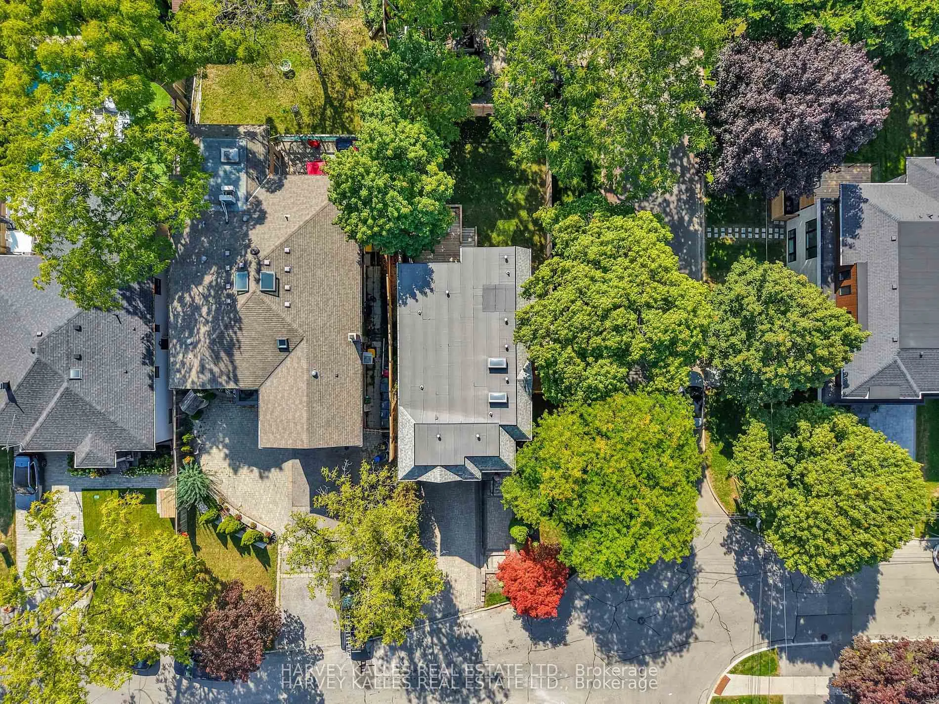 Front of 131 Bannockburn Avenue