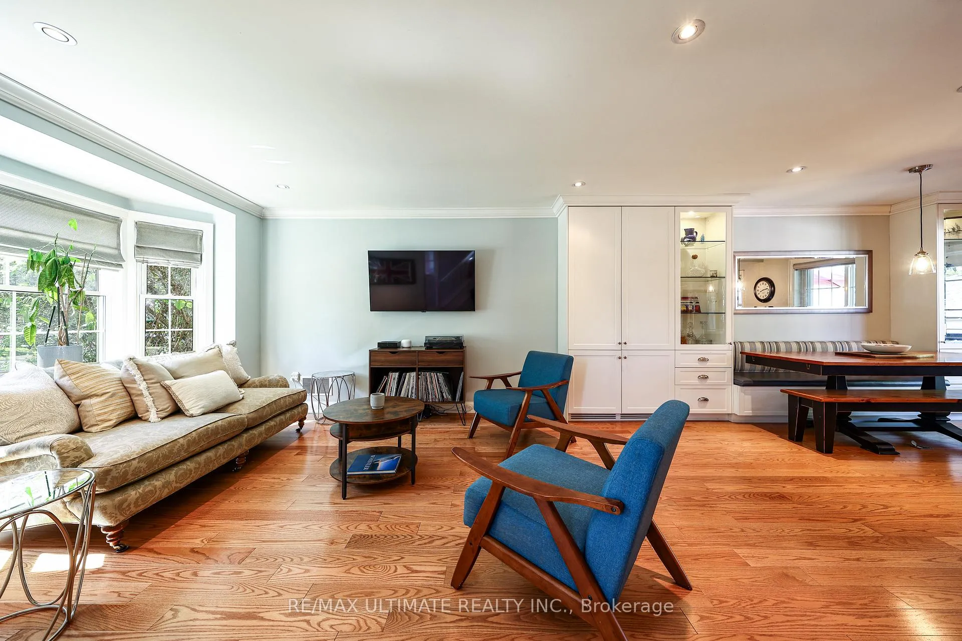 Photo 4 of 503 Sutherland Drive, Toronto, Leaside — HOMEH