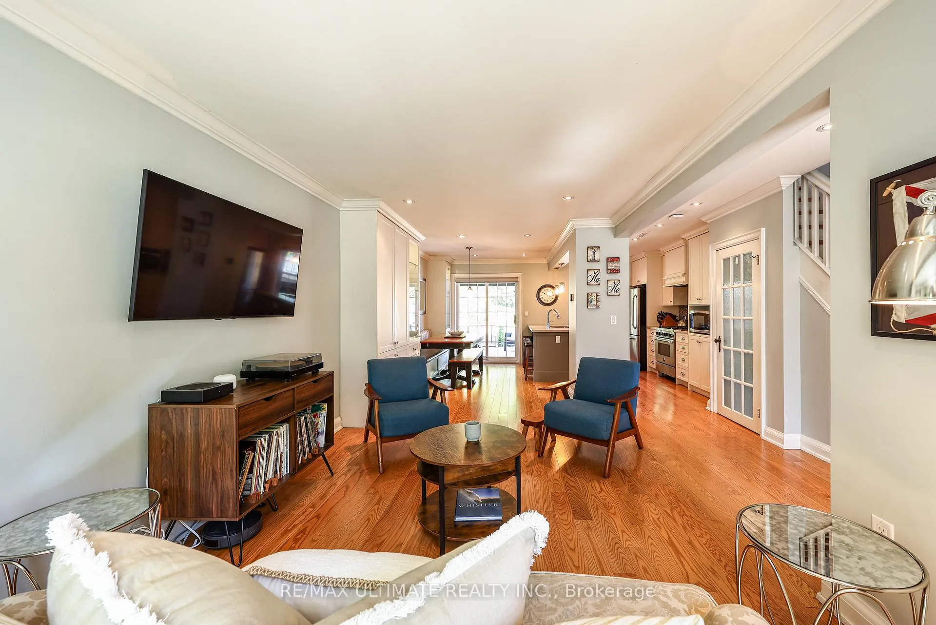 Photo 9 of 503 Sutherland Drive, Toronto, Leaside — HOMEH