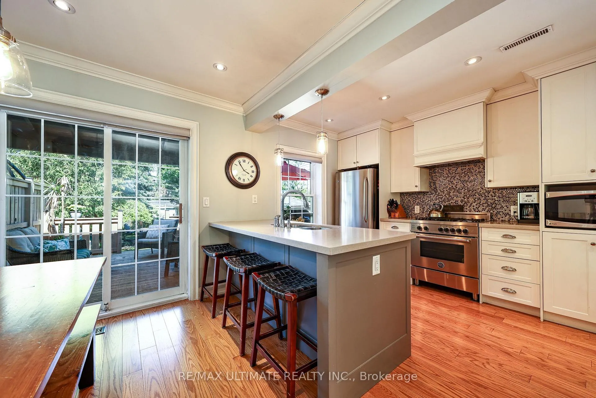 Photo 13 of 503 Sutherland Drive, Toronto, Leaside — HOMEH
