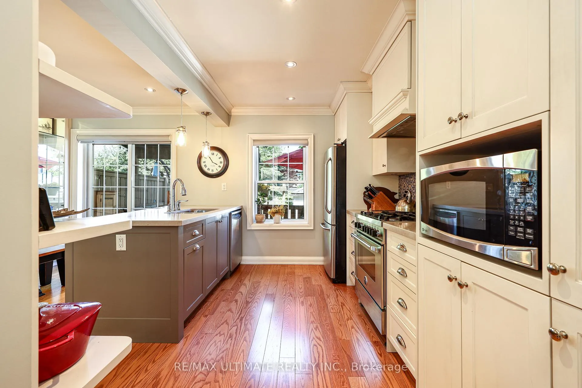 Photo 14 of 503 Sutherland Drive, Toronto, Leaside — HOMEH