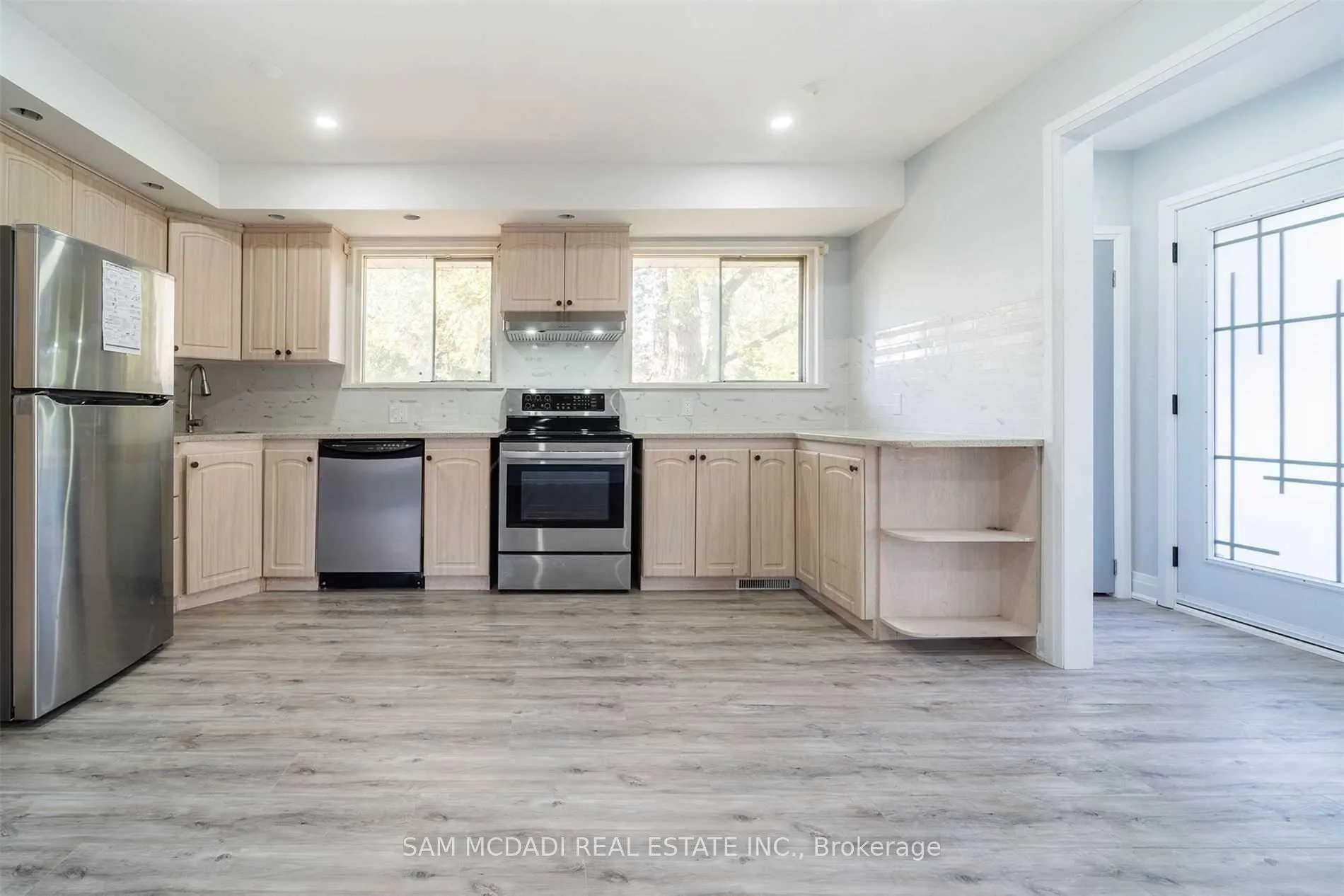 Photo 5 of 5318 Mericourt Road, Burlington, Appleby — HOMEH