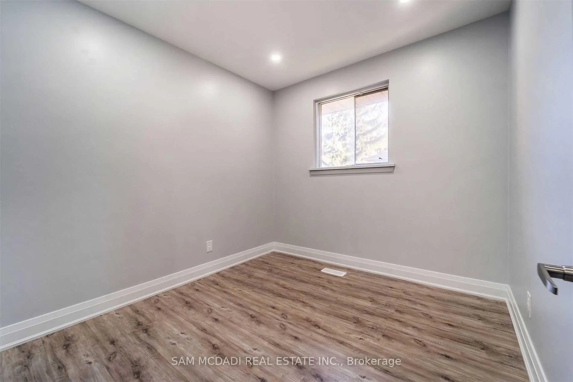 Photo 15 of 5318 Mericourt Road, Burlington, Appleby — HOMEH